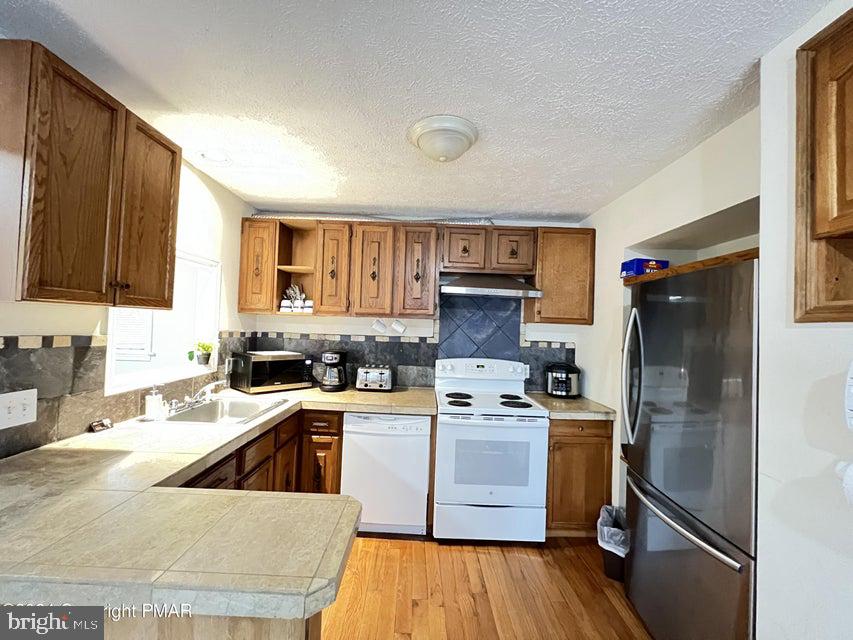 9424 JUNIPER DRIVE
