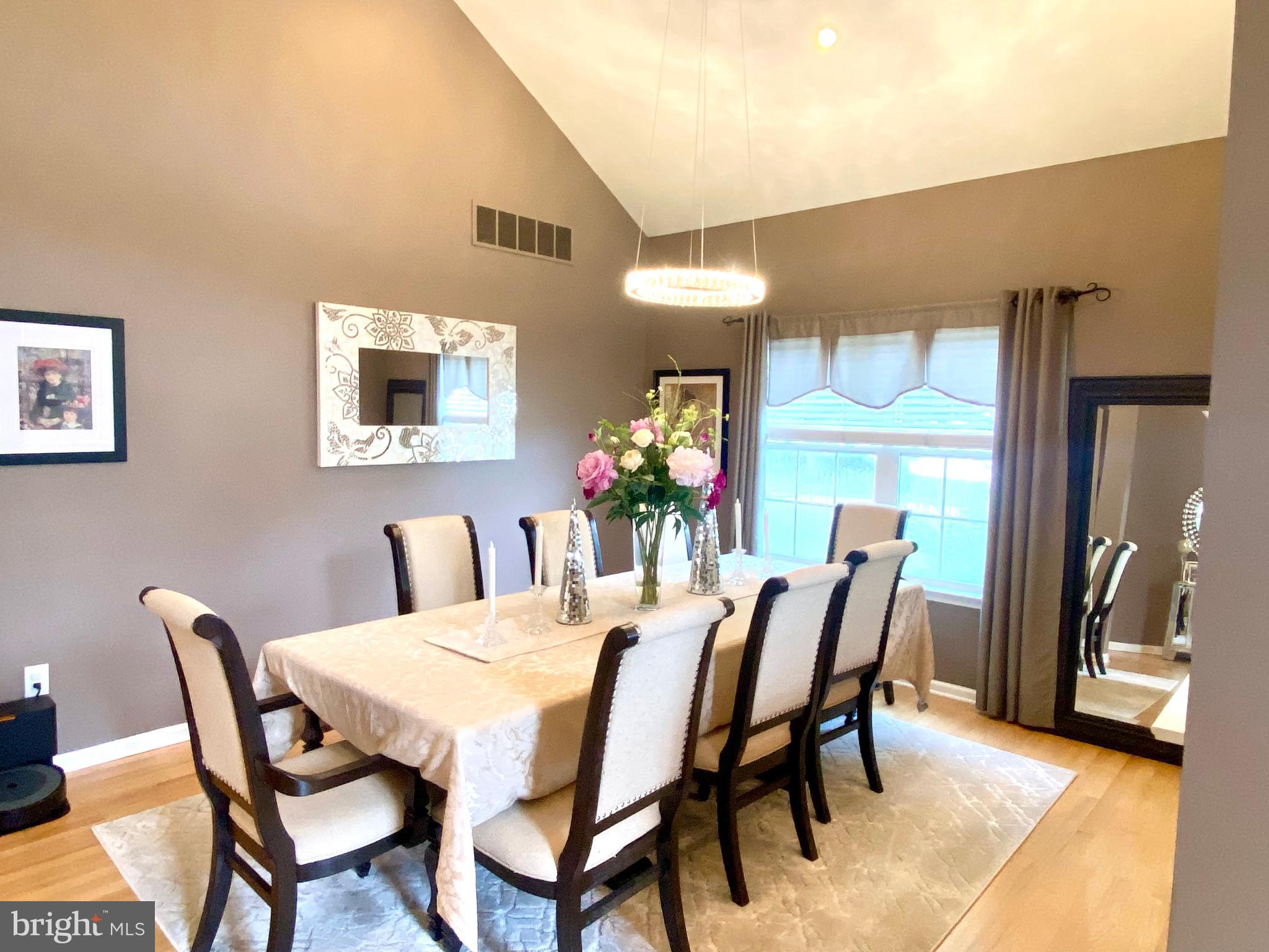 2 CYPRESS CT