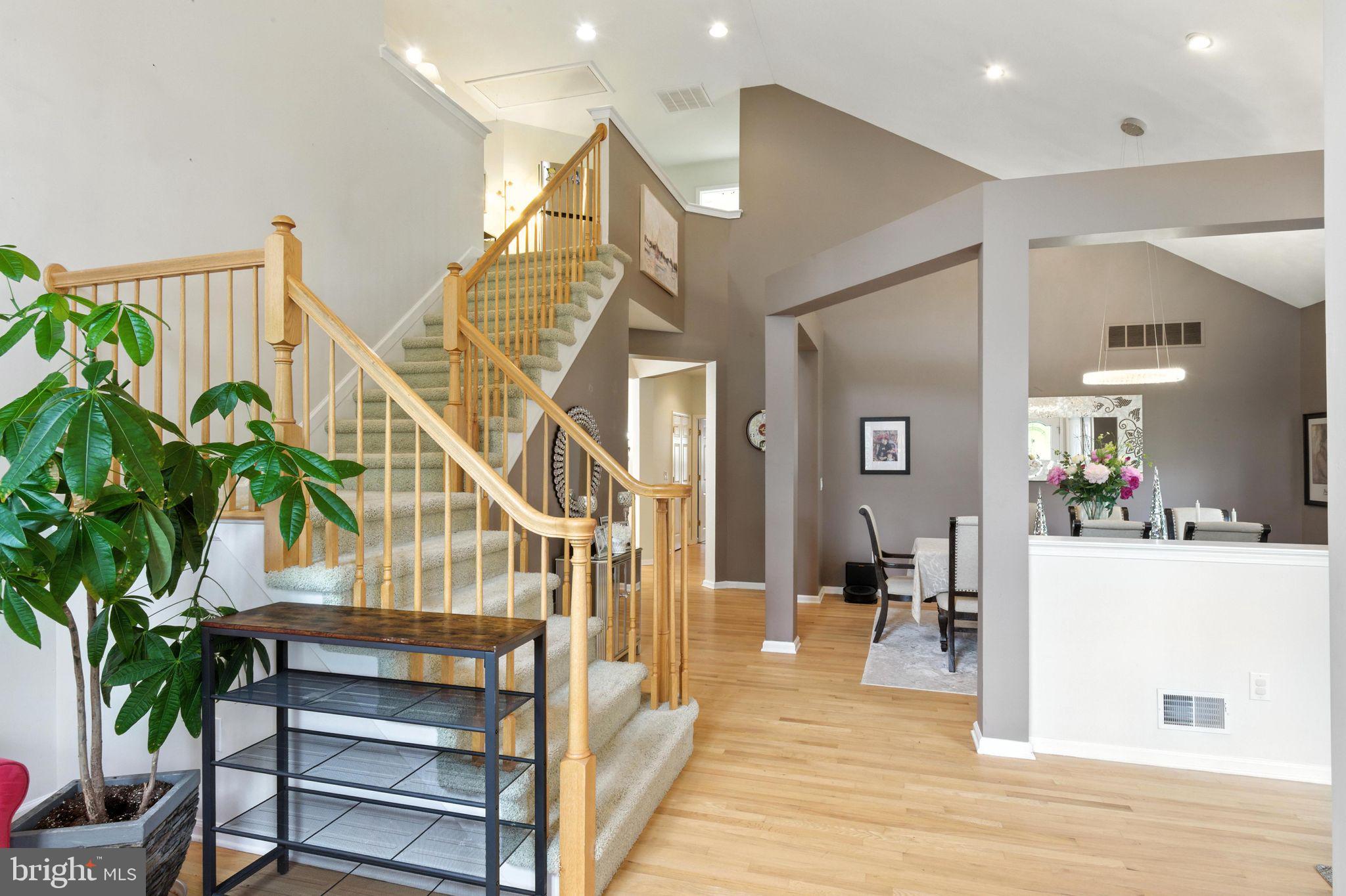 2 CYPRESS CT