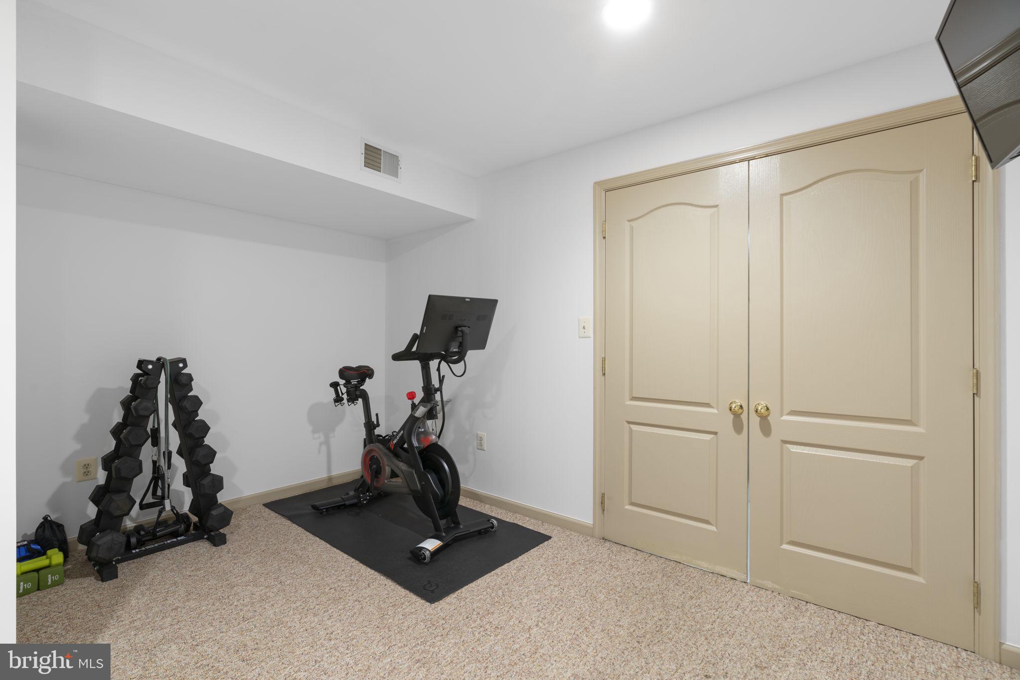 LYNDWOOD - Residential