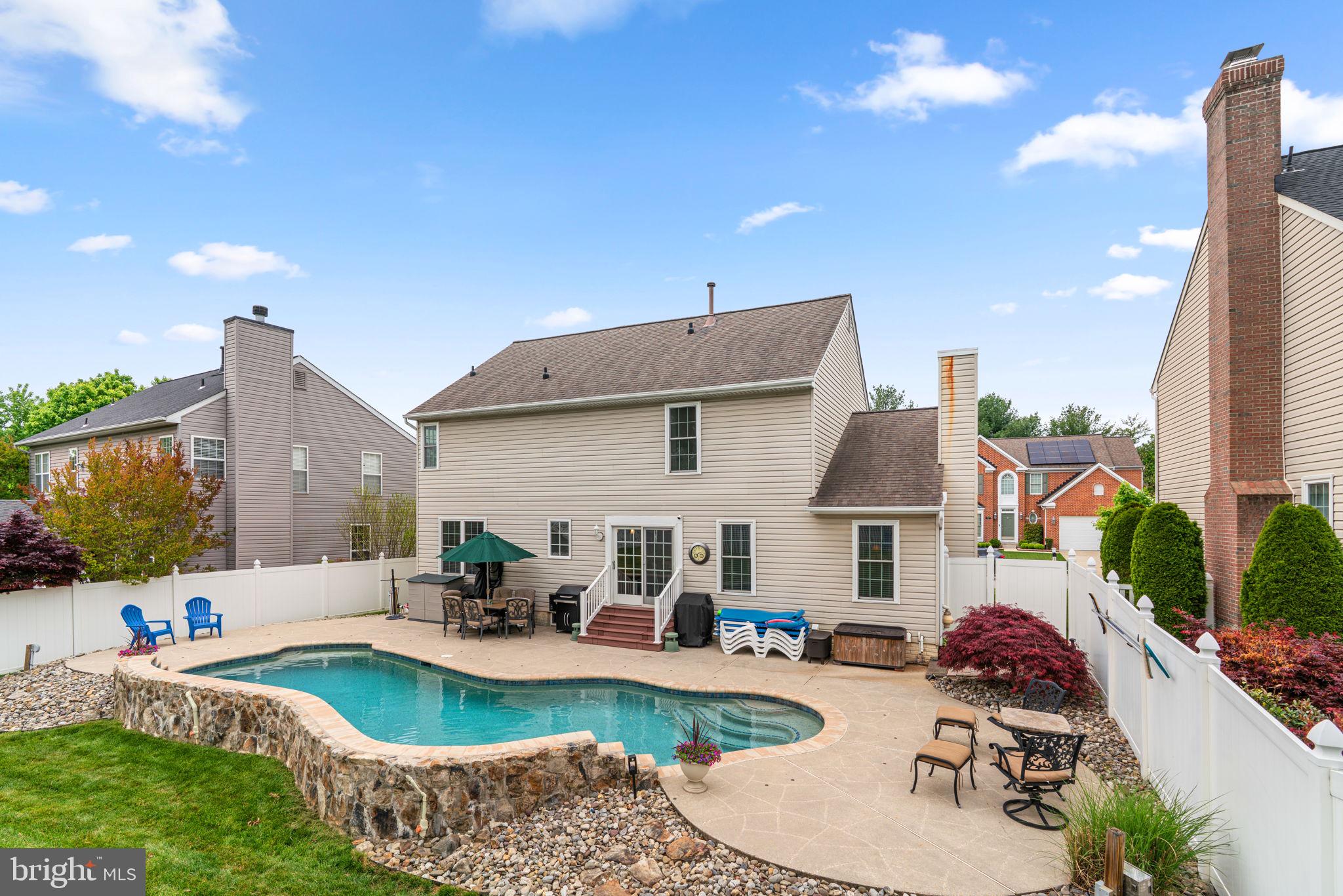 LYNDWOOD - Residential
