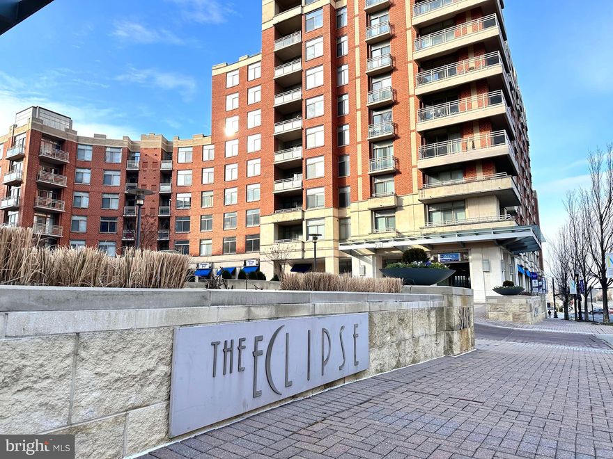 Rarely Available 1BR/1BA Eclipse Condo w/ River View! Sunny, open floorplan. Kitchen w/ granite & Stainless Steel Appliances. Private covered balcony overlooking Pool, greenspace & Potomac River. Garage parking & extra storage. Located in same building as Fitness Center (2nd flr), community/party room & roof terrace (7th flr).  Other great amenities include 24hr concierge & Harris Teeter onsite. Mins to Airport, Potomac Yards Metro, DC, Amazon HQ2, Va Tech Innovation Campus!