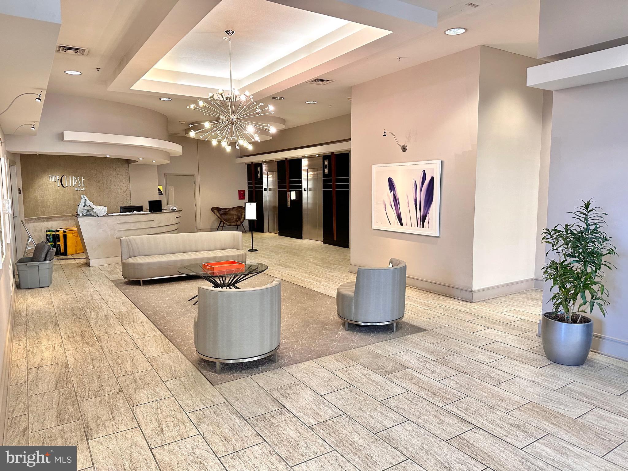 ECLIPSE ON CENTER PARK - Residential