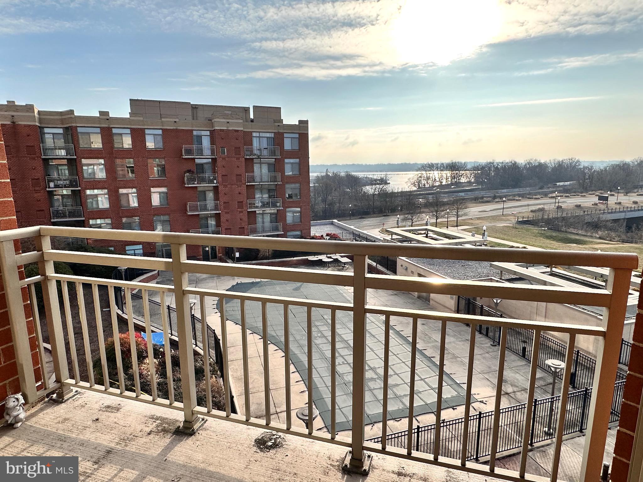 ECLIPSE ON CENTER PARK - Residential