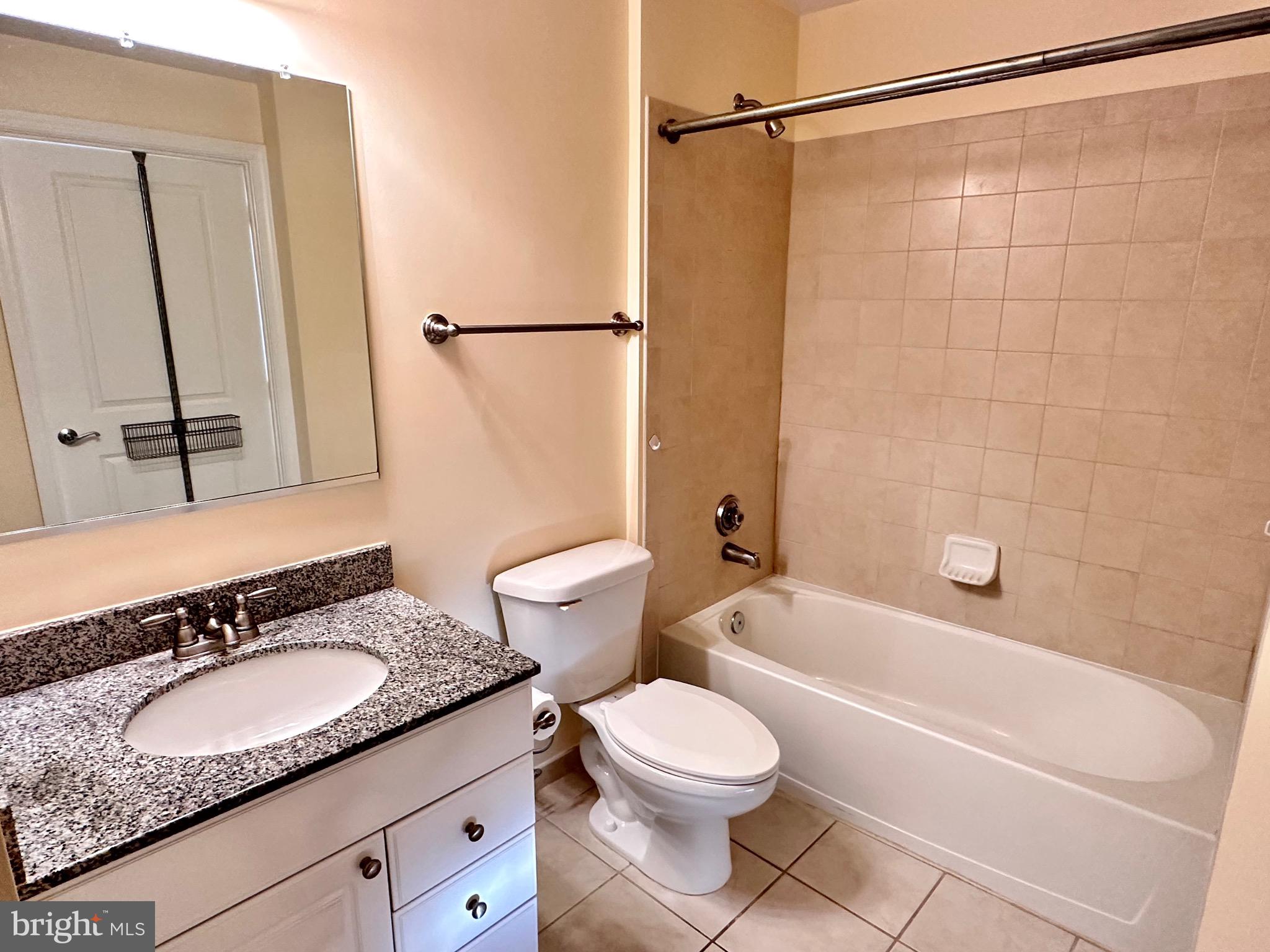 ECLIPSE ON CENTER PARK - Residential