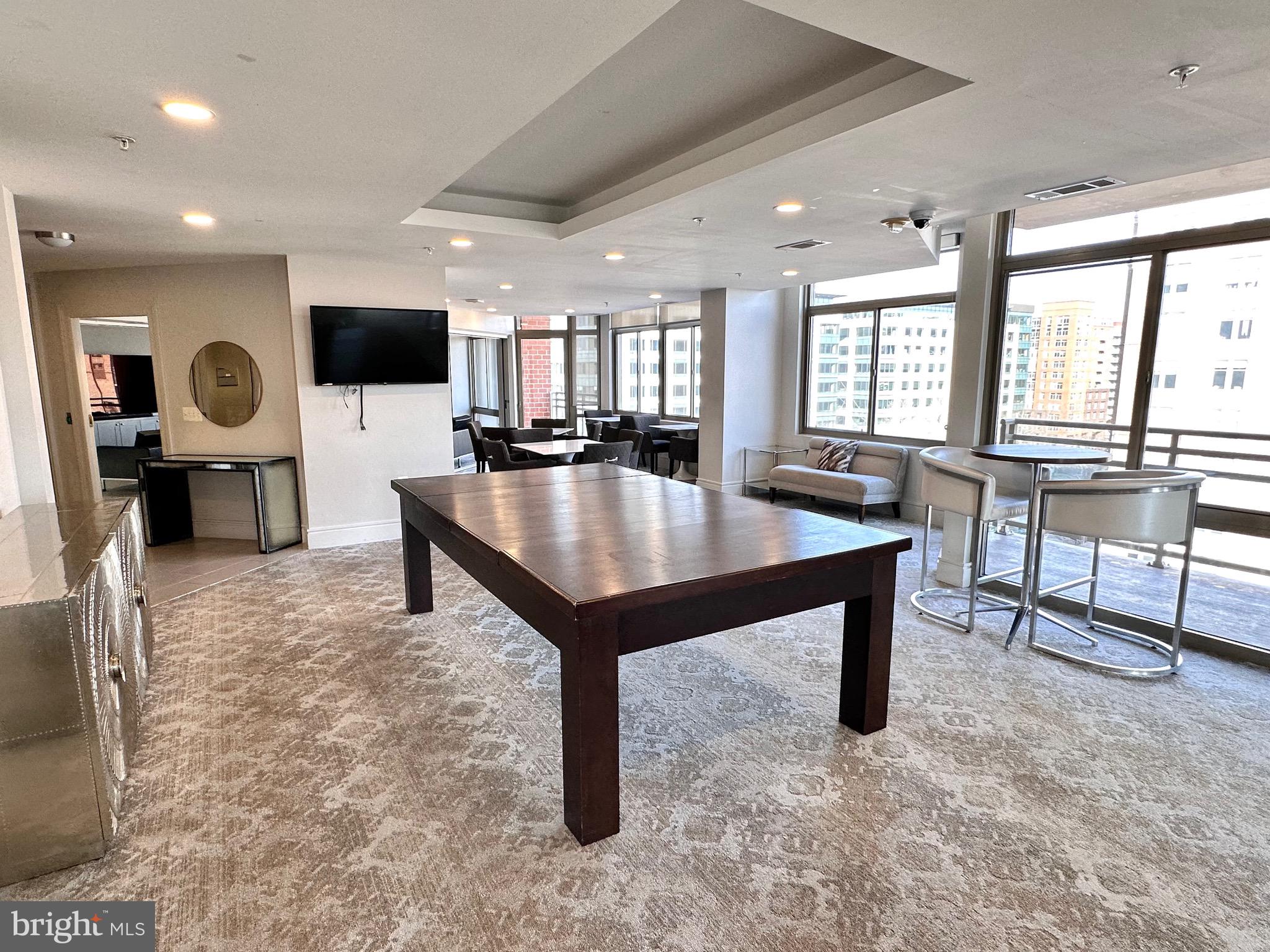 ECLIPSE ON CENTER PARK - Residential