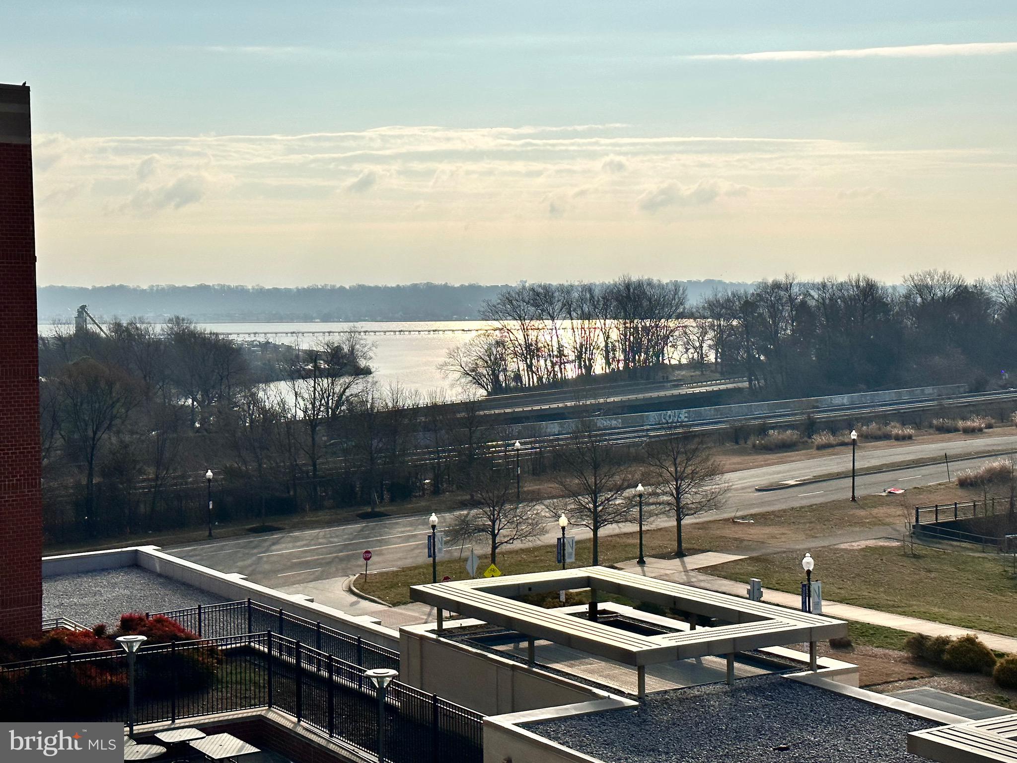 ECLIPSE ON CENTER PARK - Residential