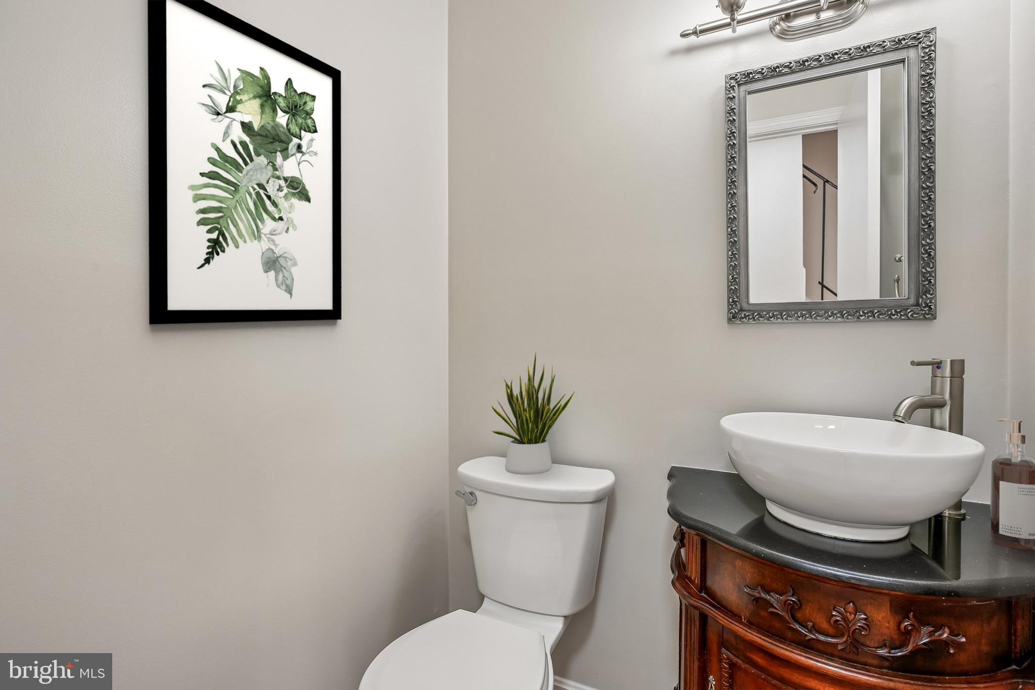 QUINCE ORCHARD KNOLLS - Residential