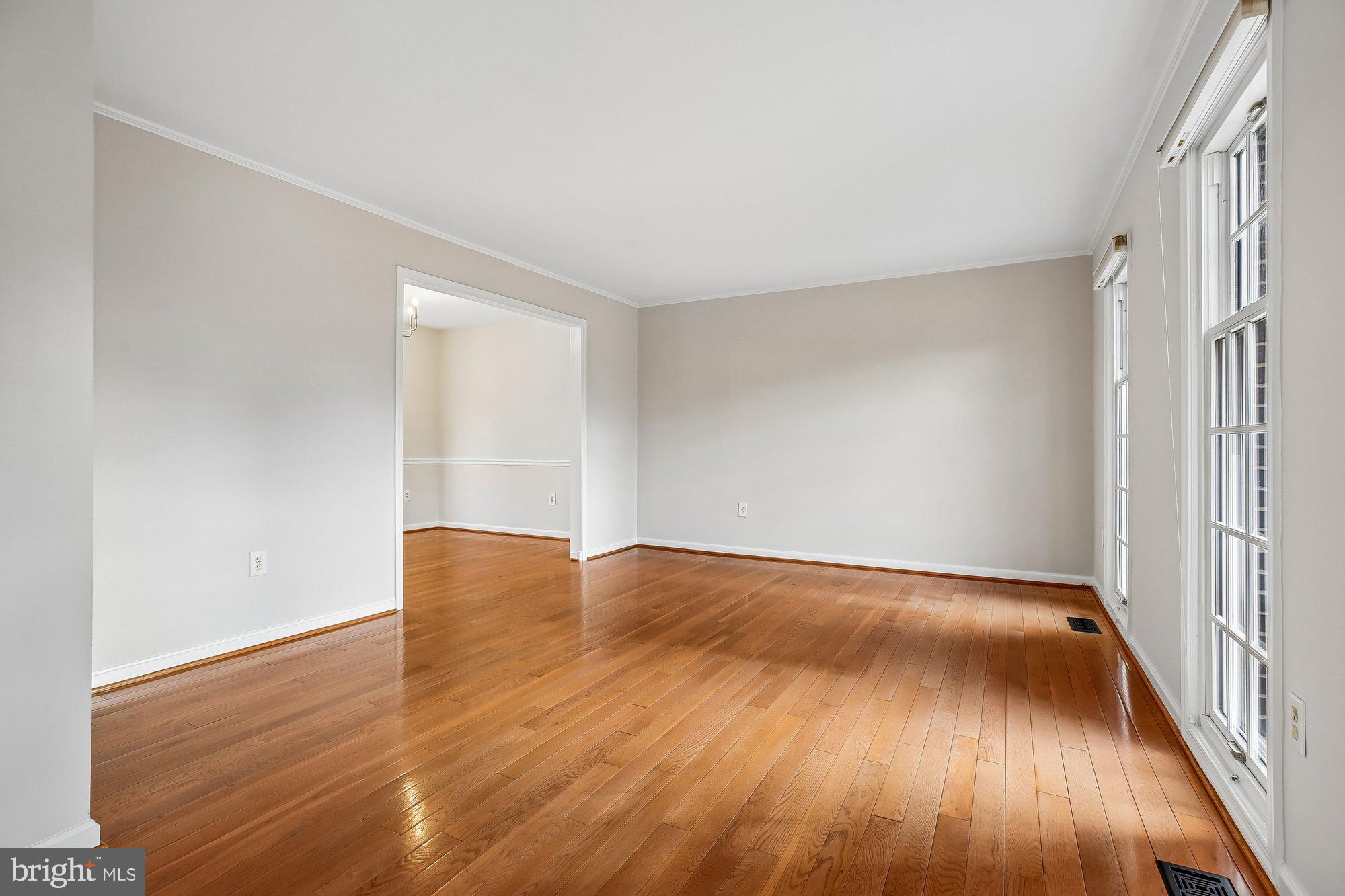 QUINCE ORCHARD KNOLLS - Residential