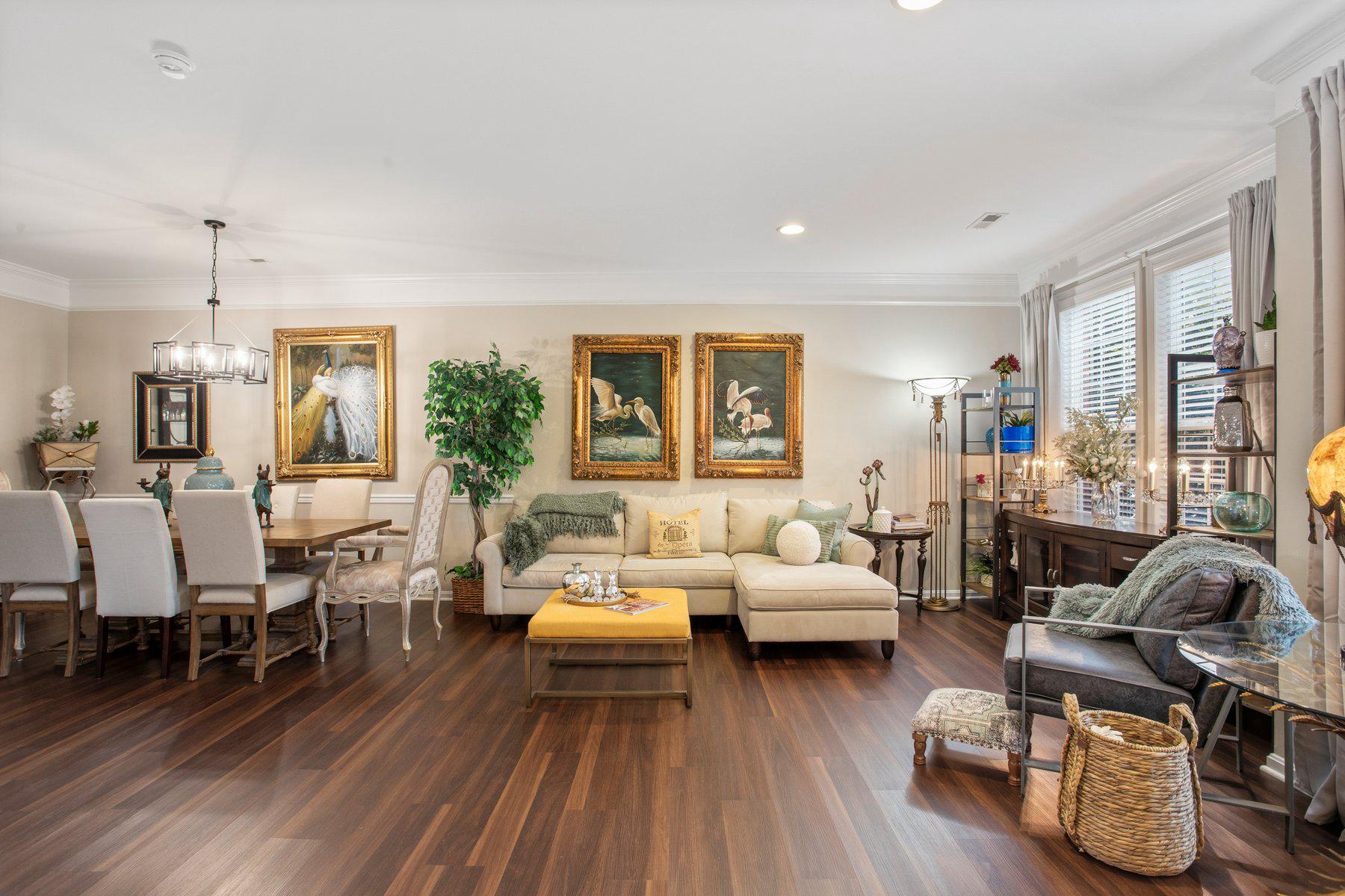 LANSDOWNE TOWN CENTER - Residential