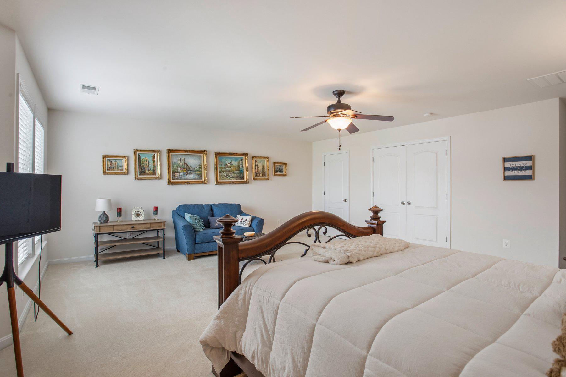 LANSDOWNE TOWN CENTER - Residential