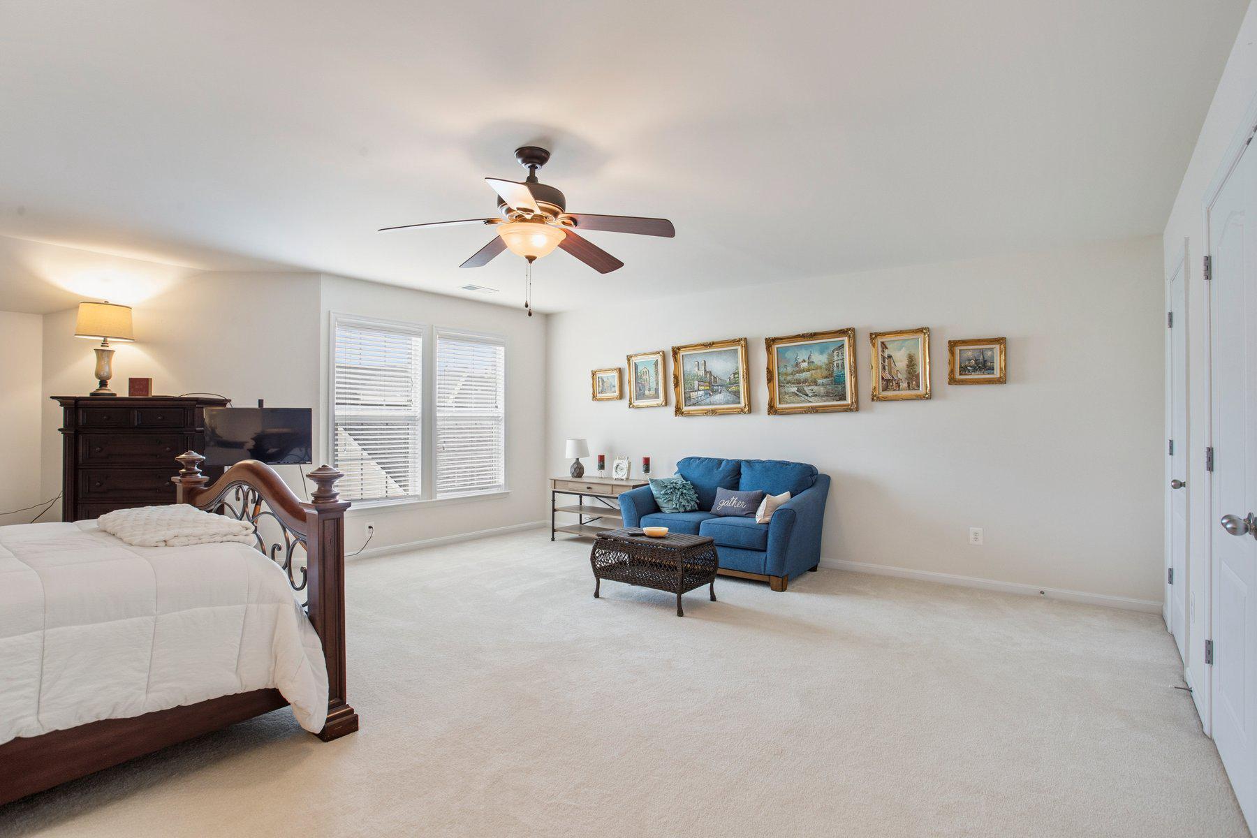 LANSDOWNE TOWN CENTER - Residential