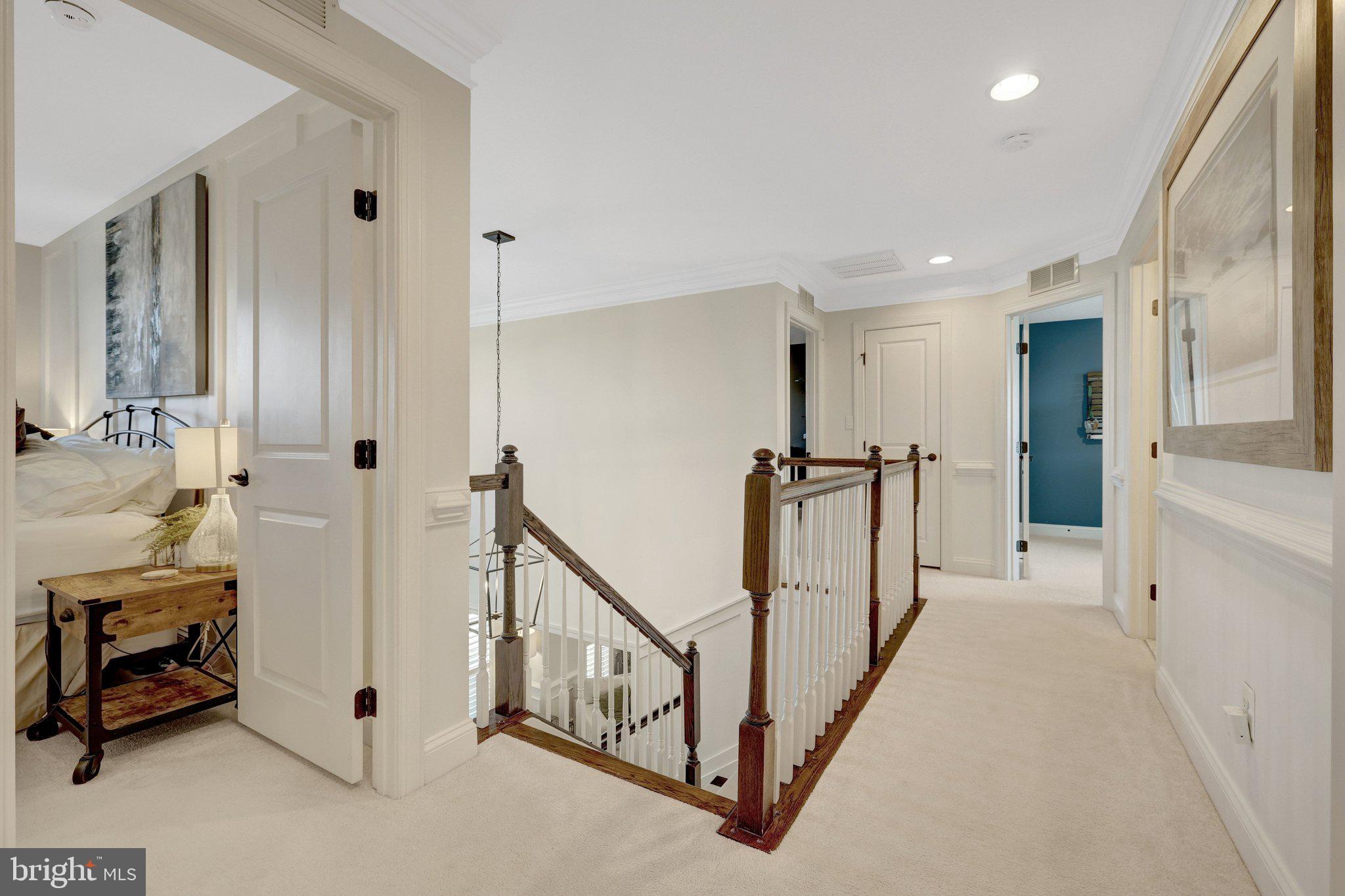 DAWSON'S CORNER - Residential