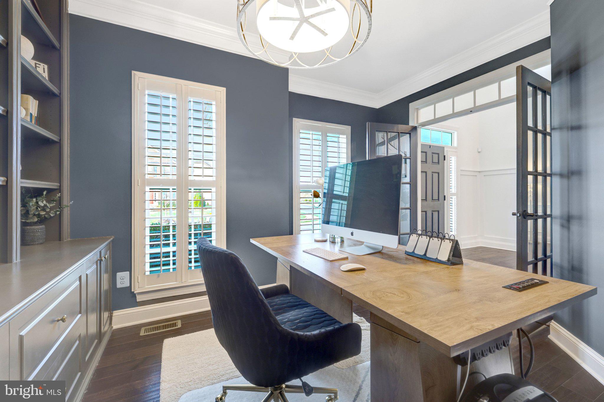 DAWSON'S CORNER - Residential