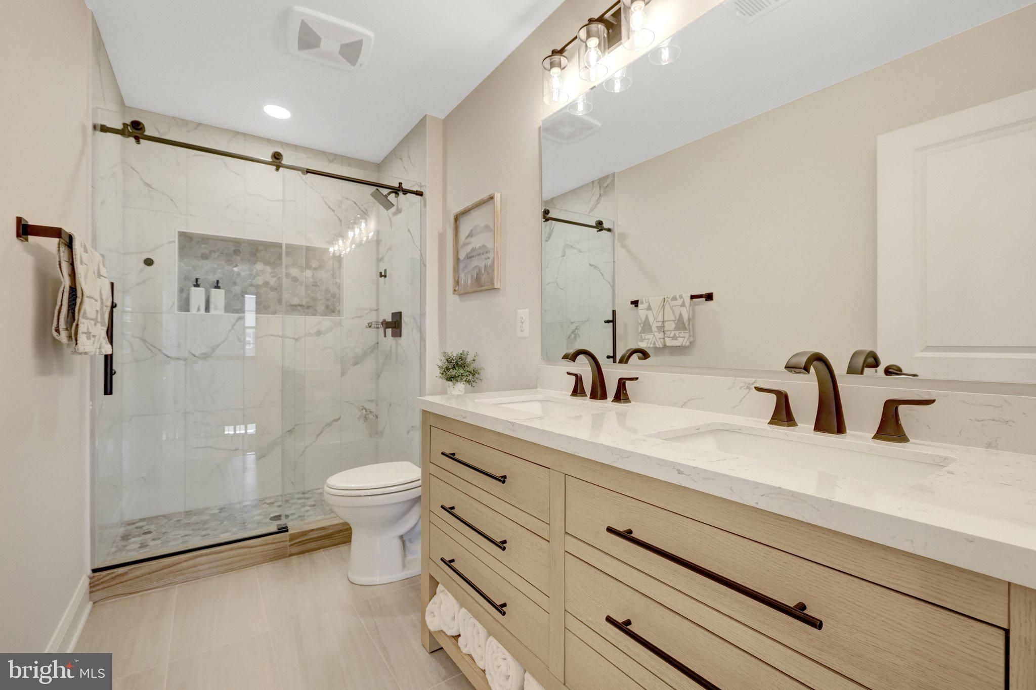 DAWSON'S CORNER - Residential