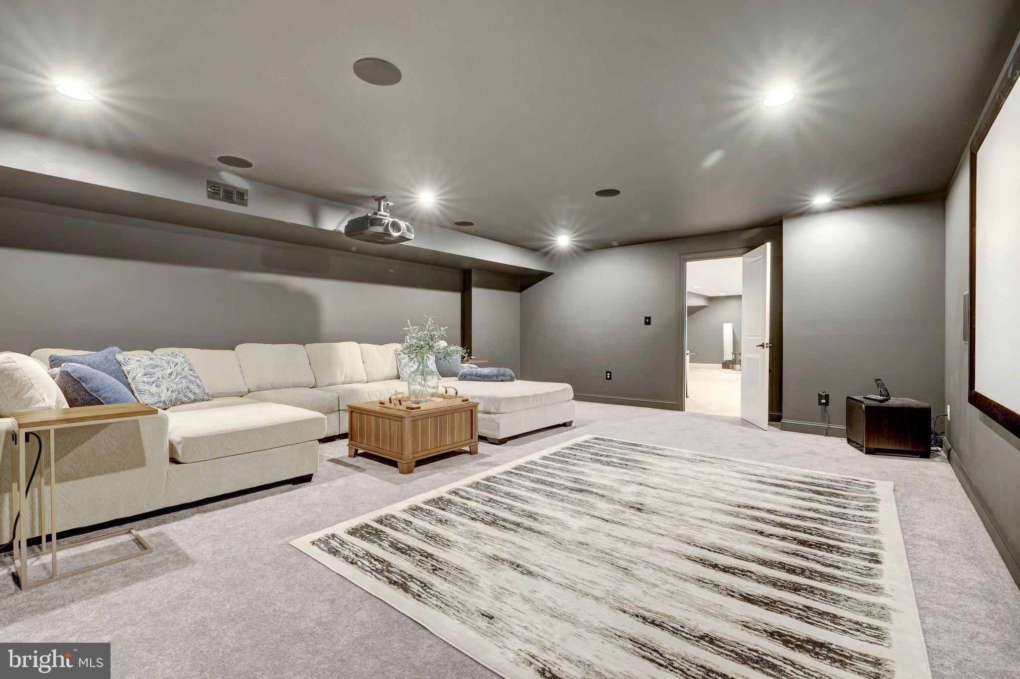 DAWSON'S CORNER - Residential