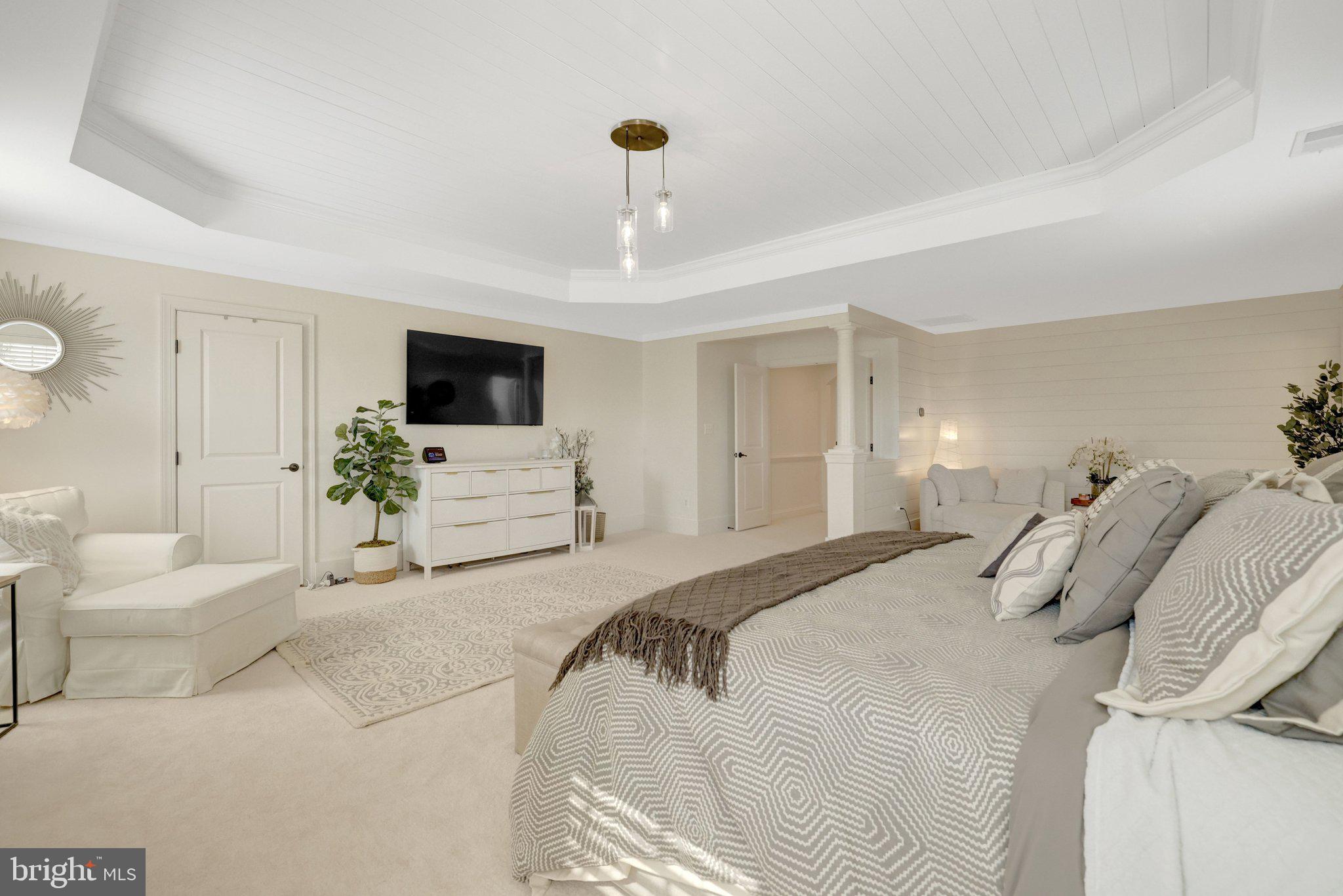 DAWSON'S CORNER - Residential