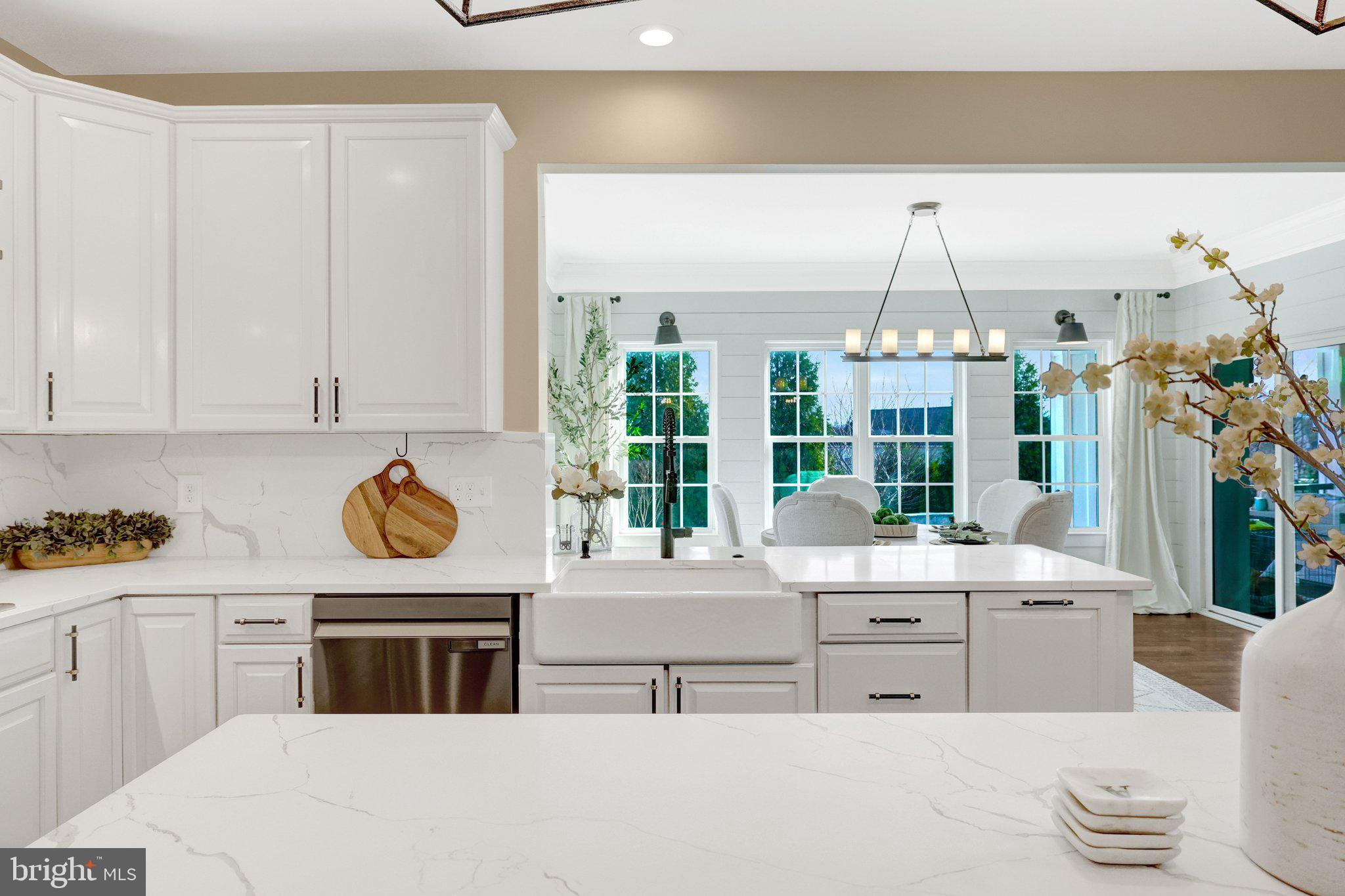 DAWSON'S CORNER - Residential