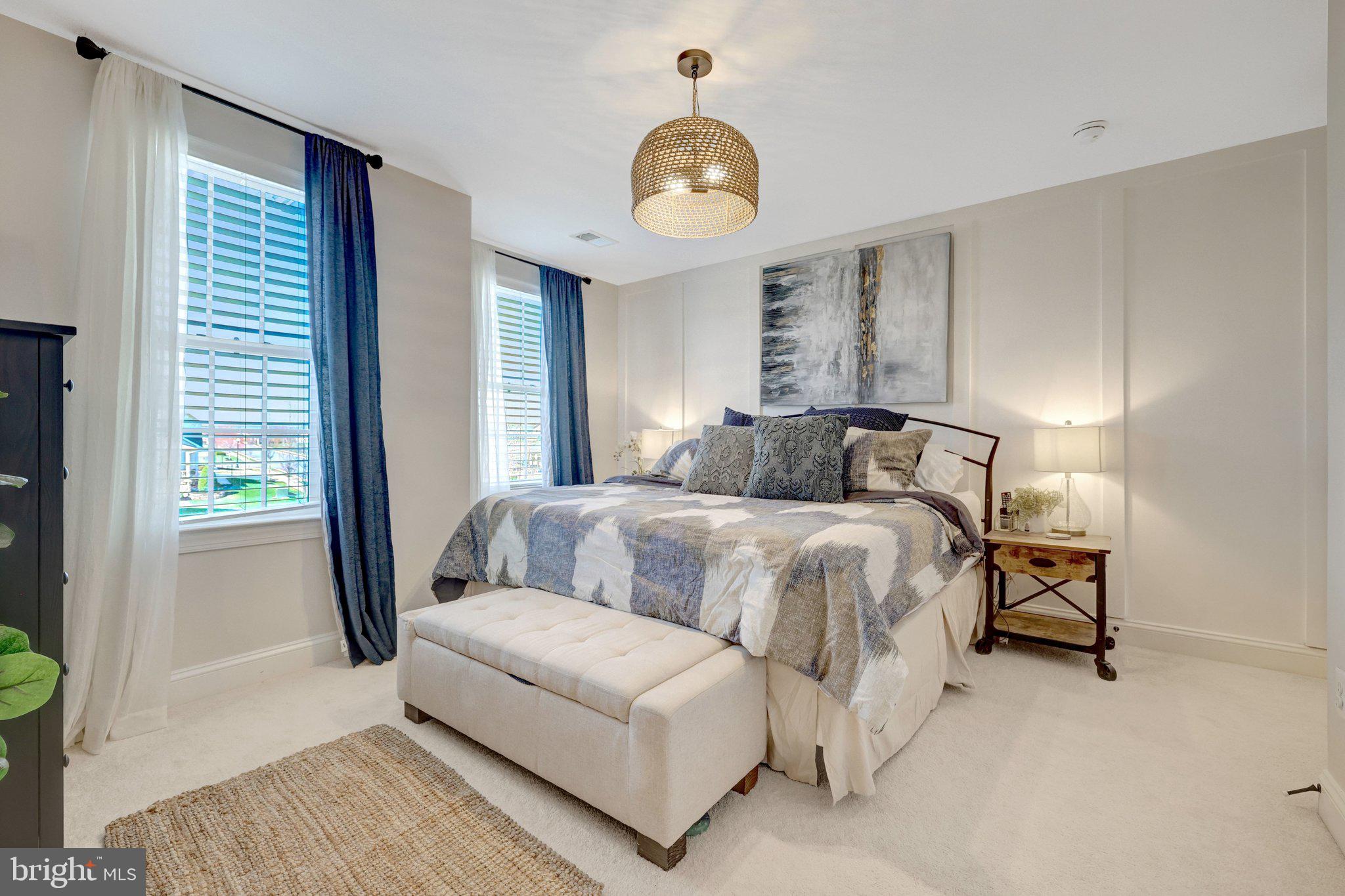 DAWSON'S CORNER - Residential