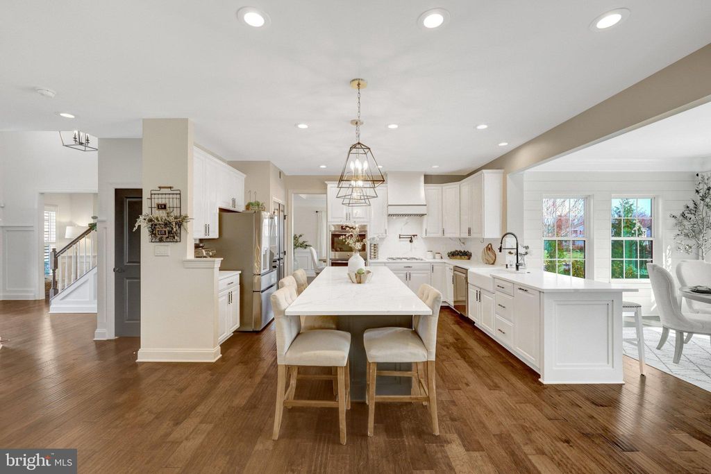 Photo of 26760 Crusher Drive, CHANTILLY, VA 20152 (MLS # VALO2118408)