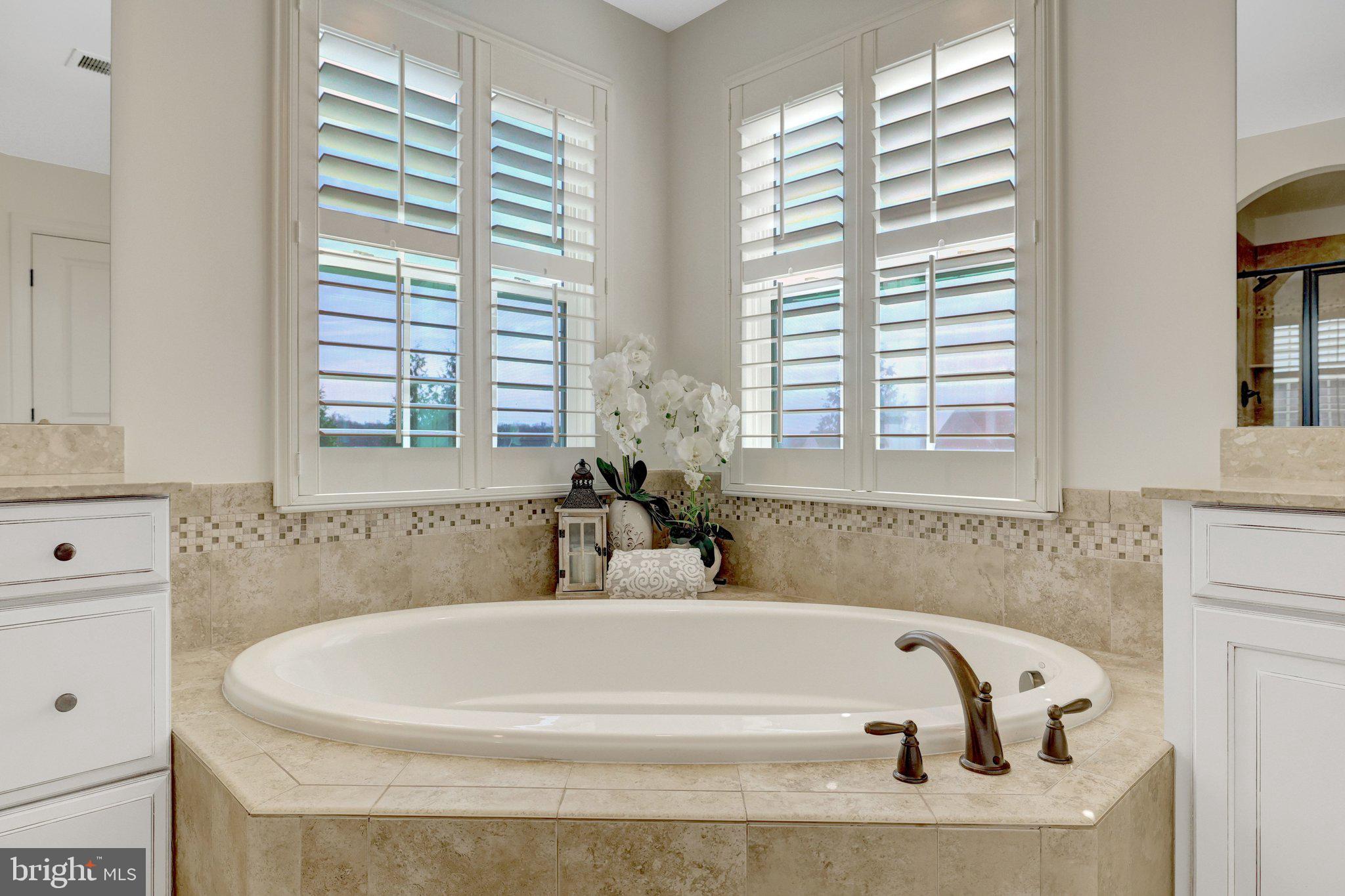 DAWSON'S CORNER - Residential