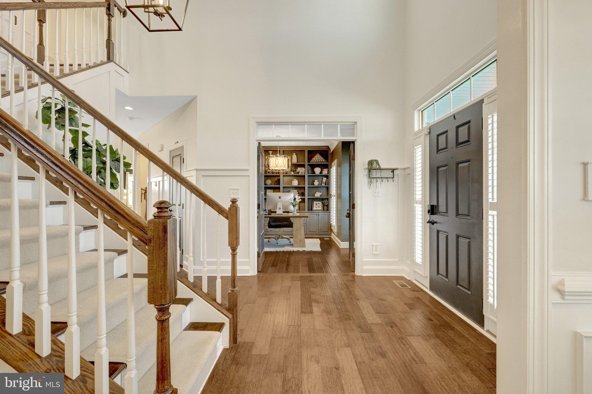 DAWSON'S CORNER - Residential