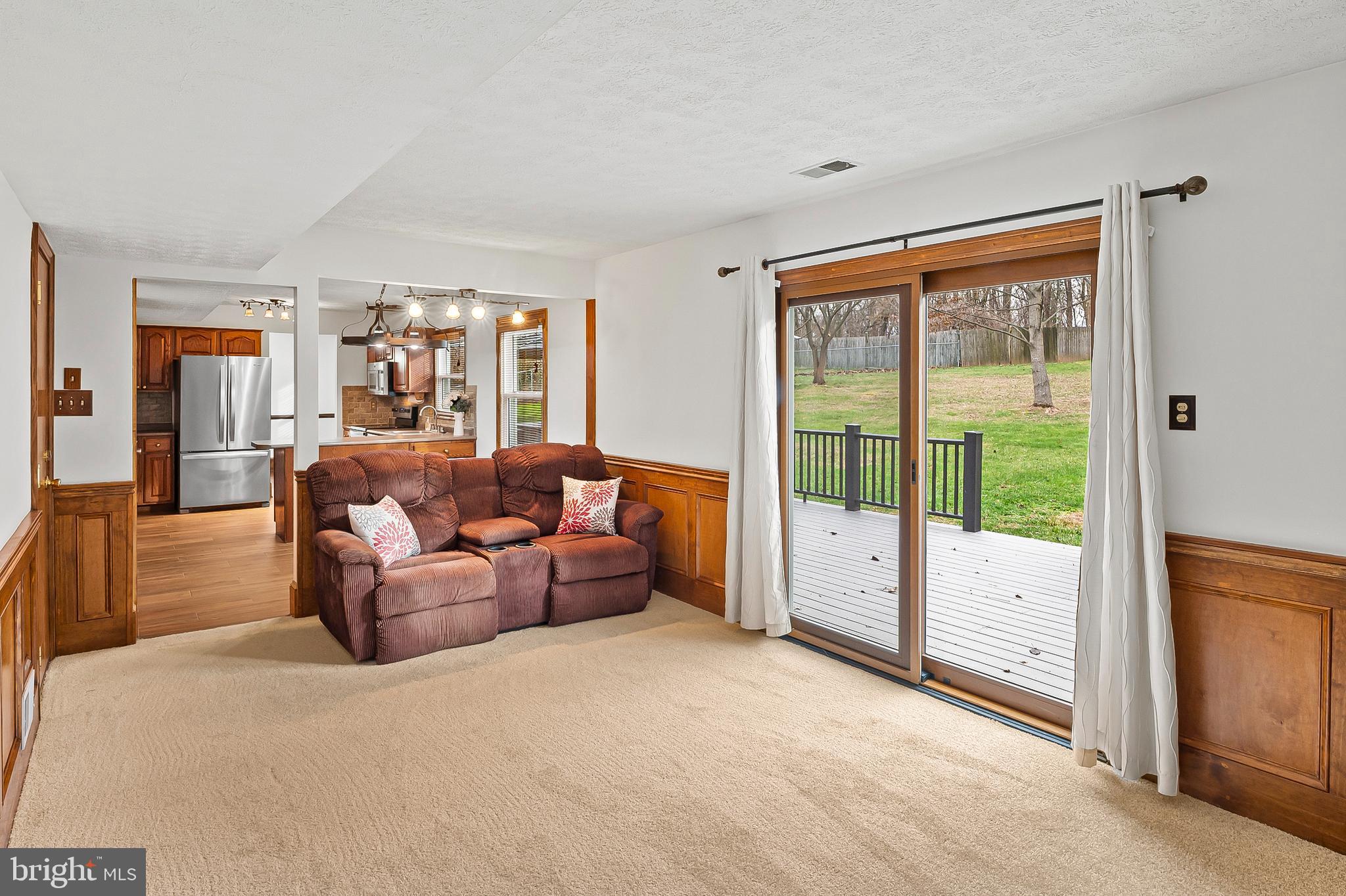 FOUR SEASONS ESTATES - Residential