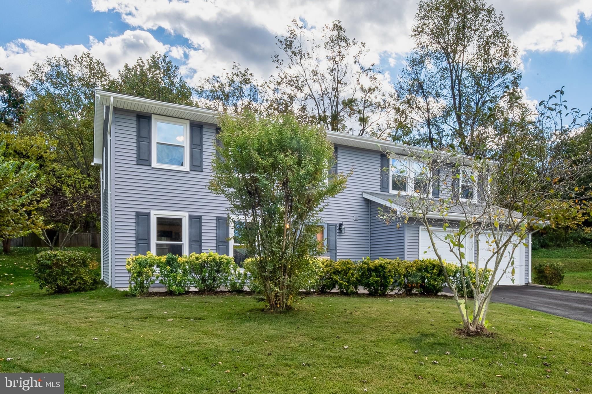 FOUR SEASONS ESTATES - Residential