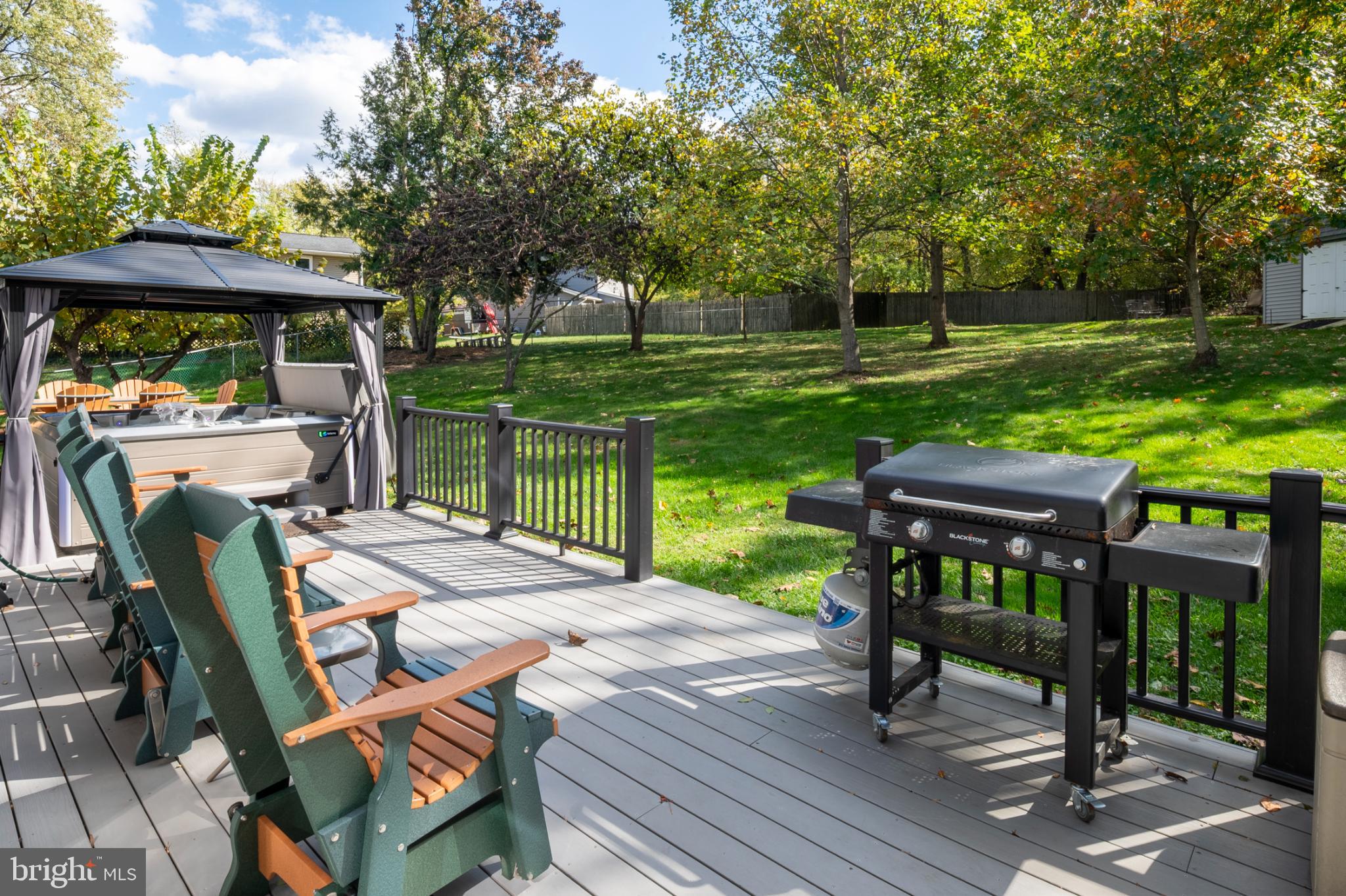 FOUR SEASONS ESTATES - Residential