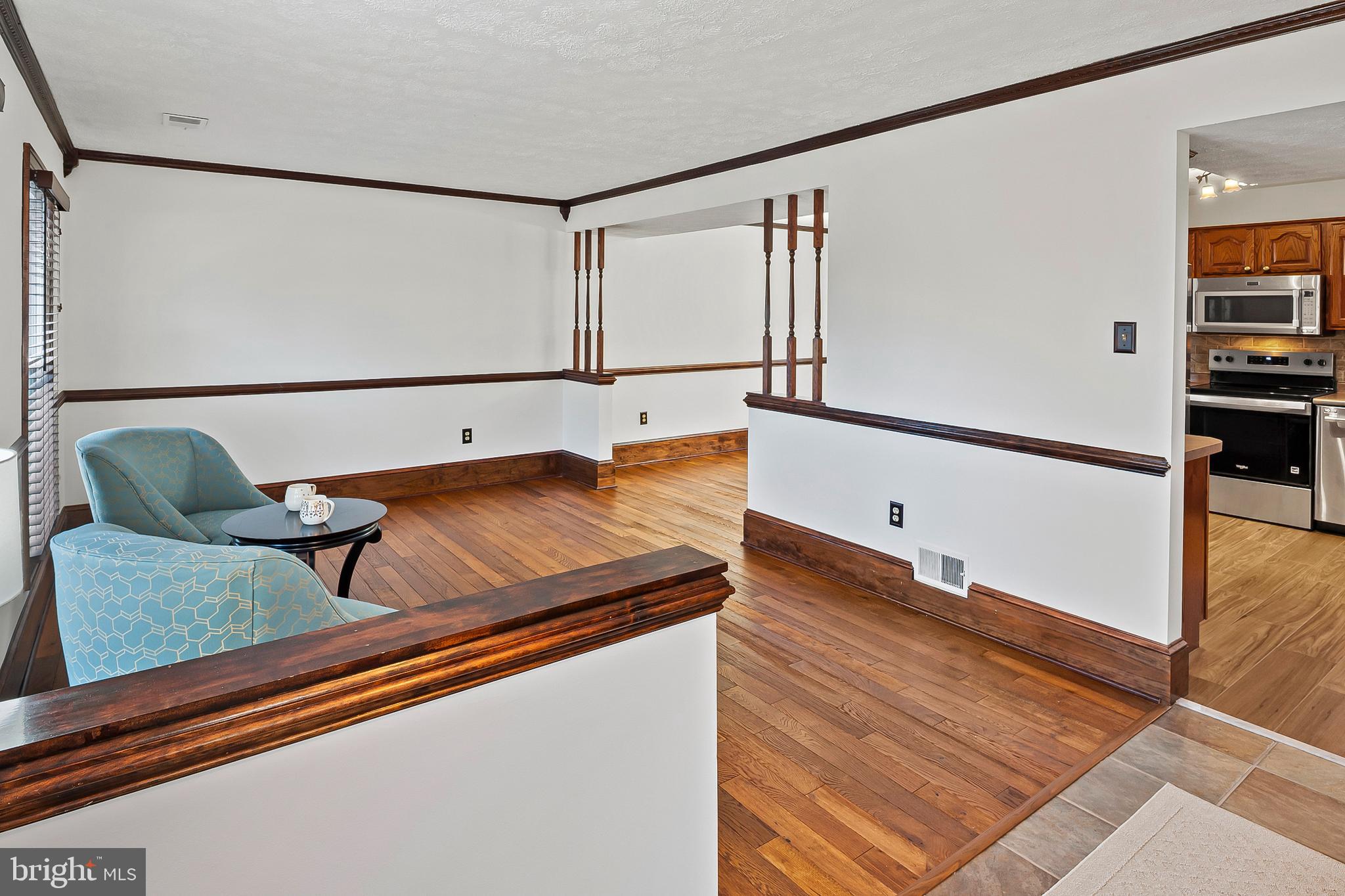 FOUR SEASONS ESTATES - Residential