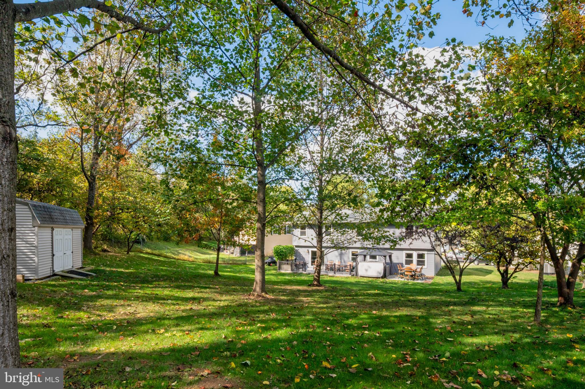 FOUR SEASONS ESTATES - Residential