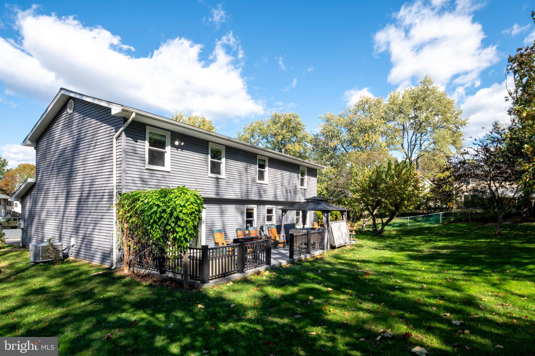 FOUR SEASONS ESTATES - Residential