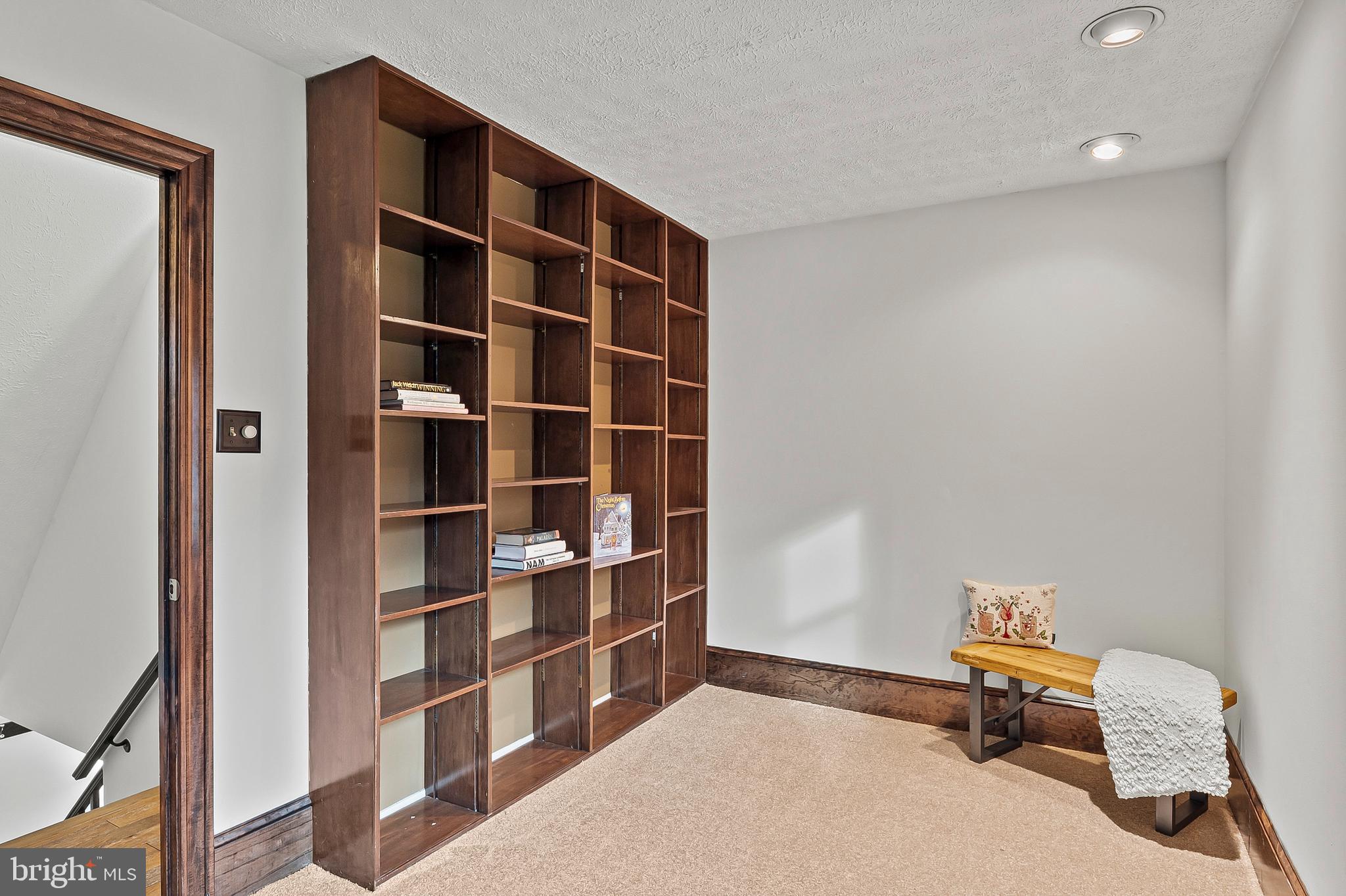 FOUR SEASONS ESTATES - Residential