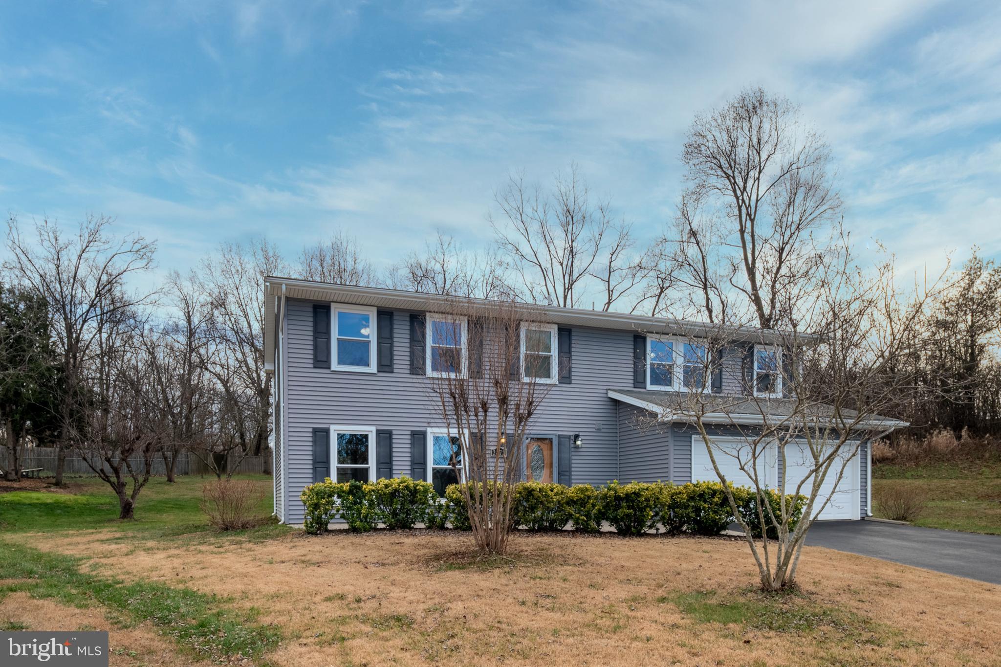 FOUR SEASONS ESTATES - Residential