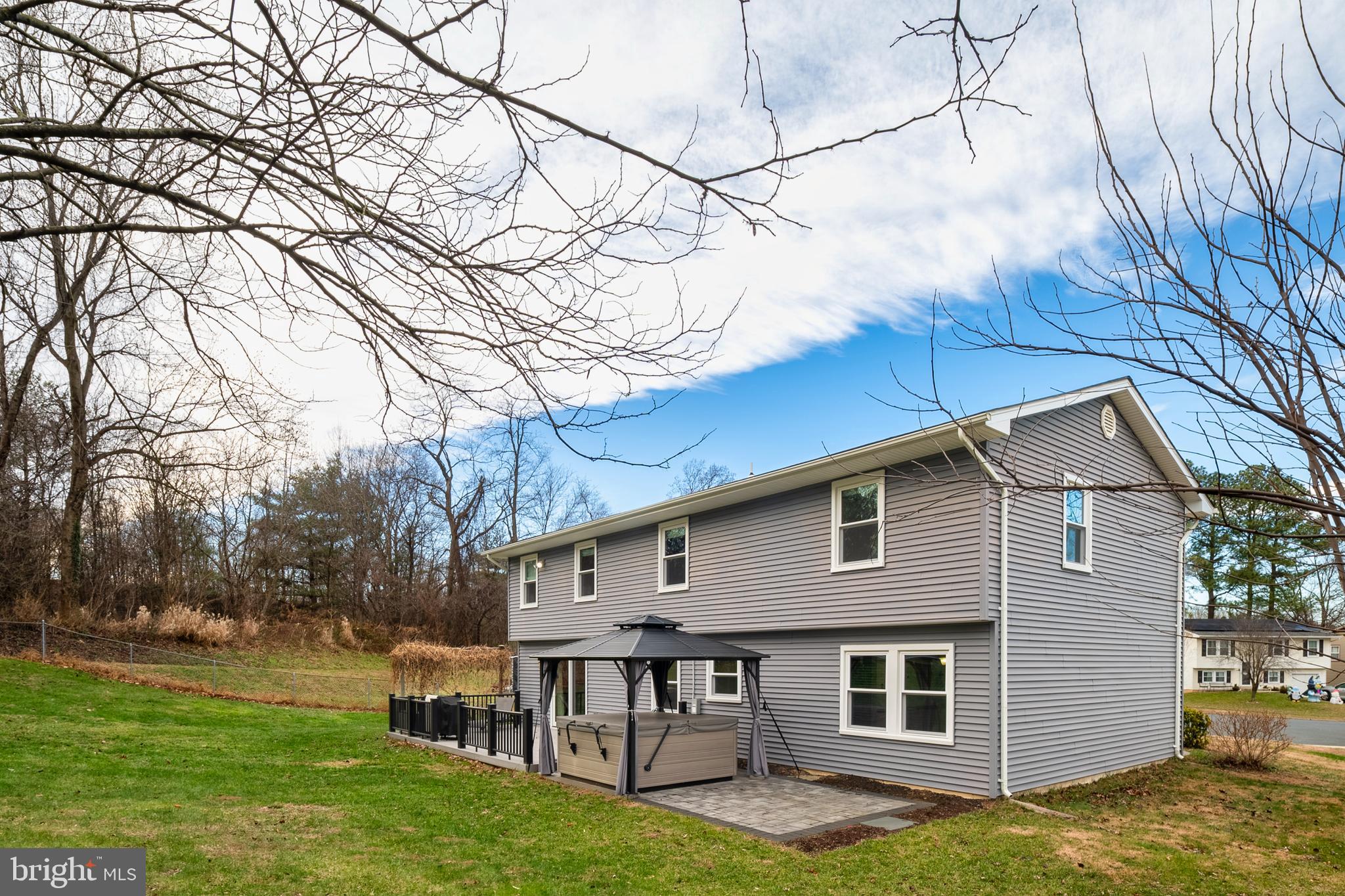 FOUR SEASONS ESTATES - Residential