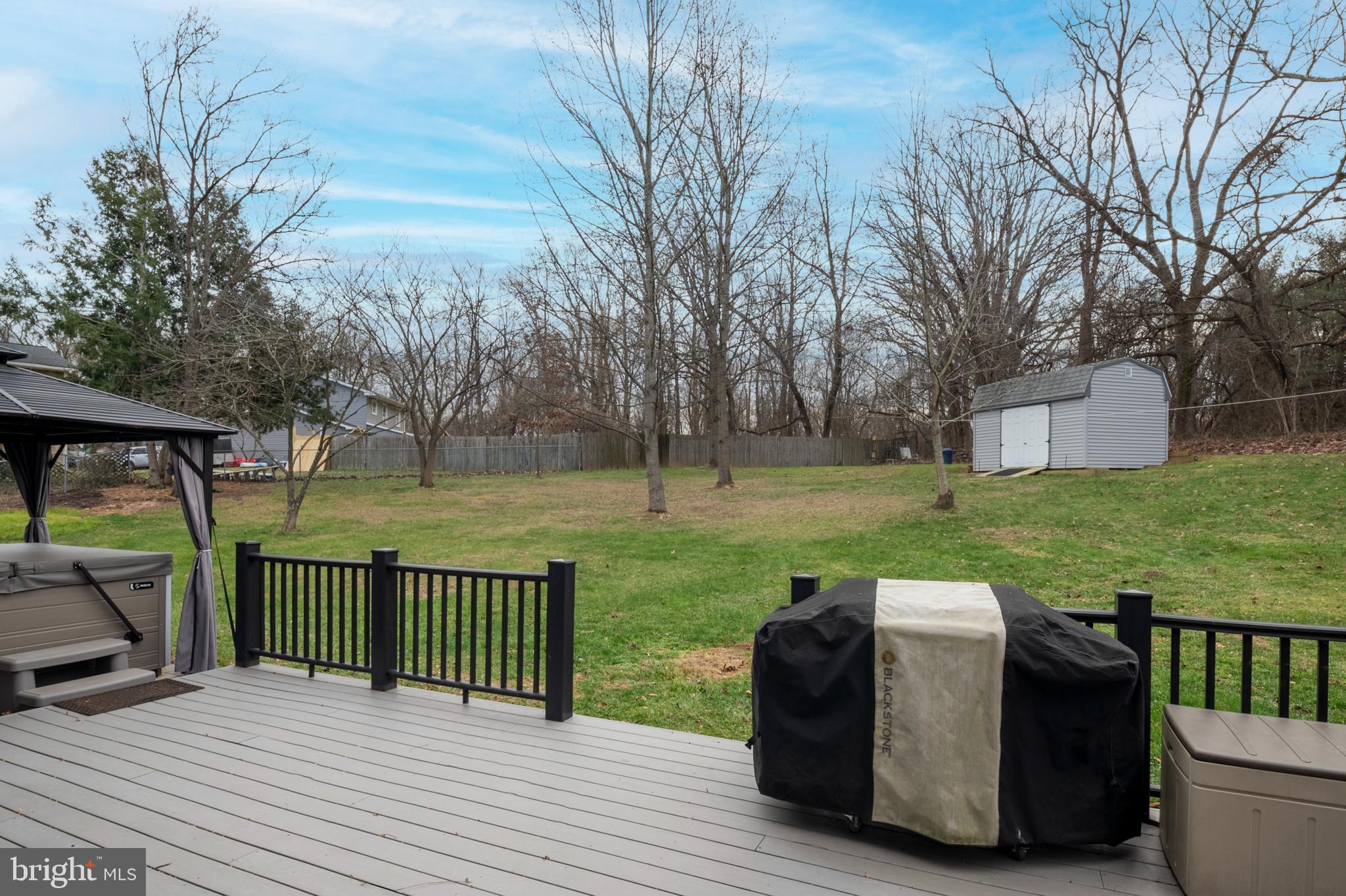 FOUR SEASONS ESTATES - Residential