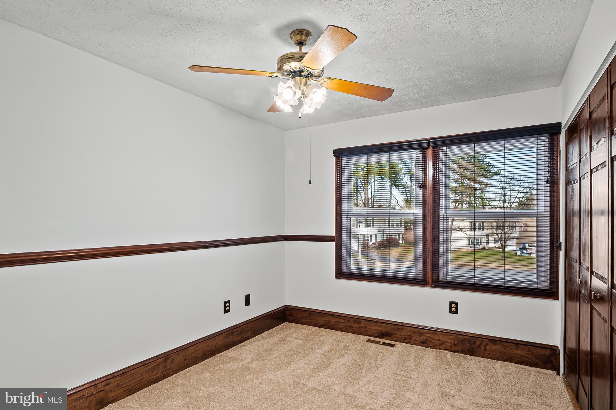 FOUR SEASONS ESTATES - Residential