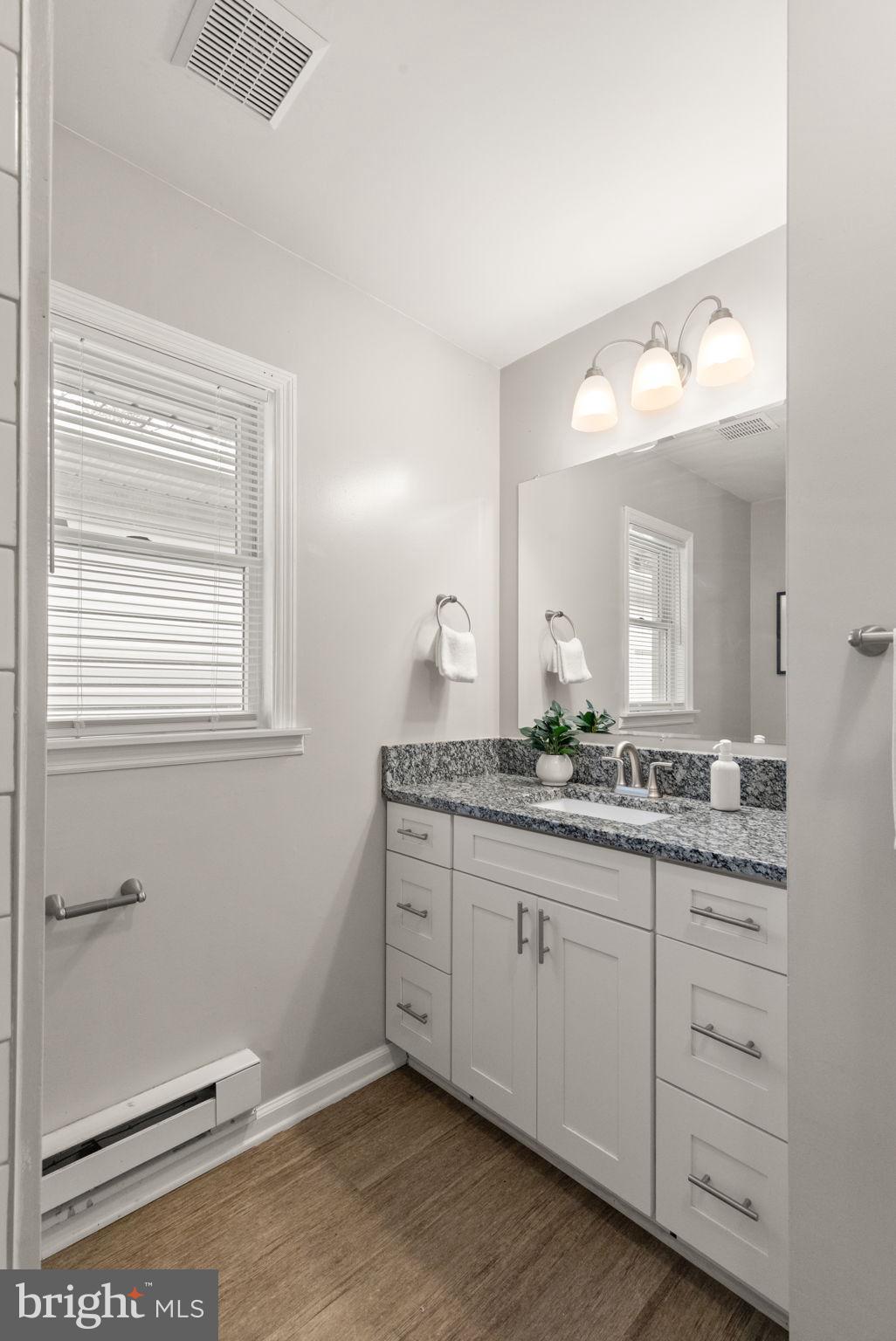 EDGEMERE/SPARROWS POINT - Residential