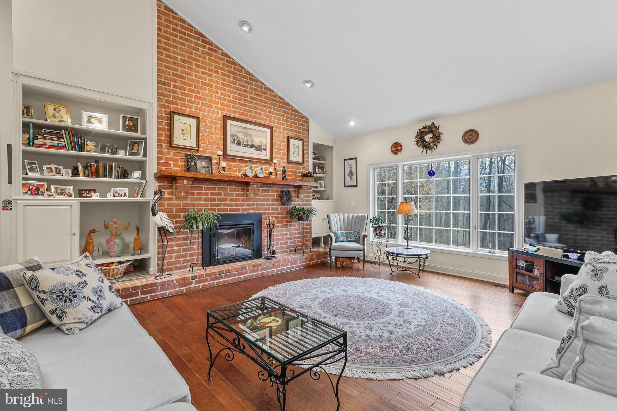 PADONIA MANOR - Residential