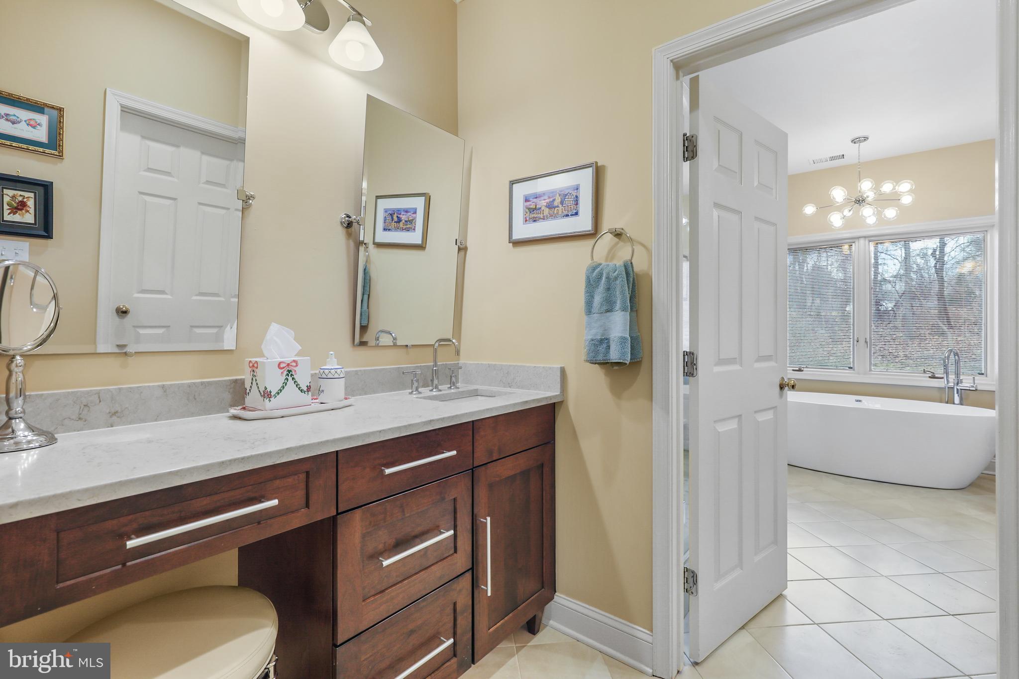 PADONIA MANOR - Residential