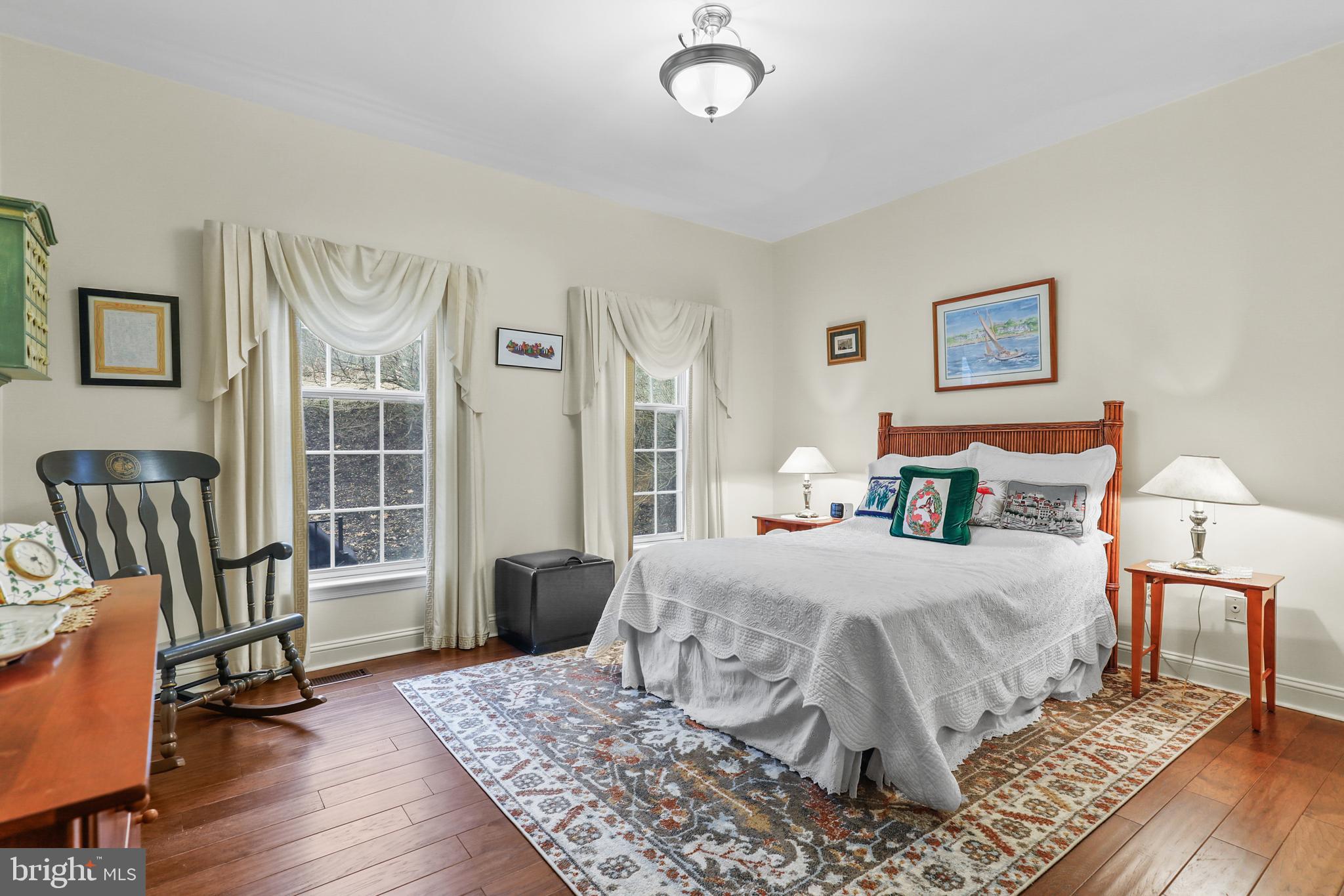 PADONIA MANOR - Residential