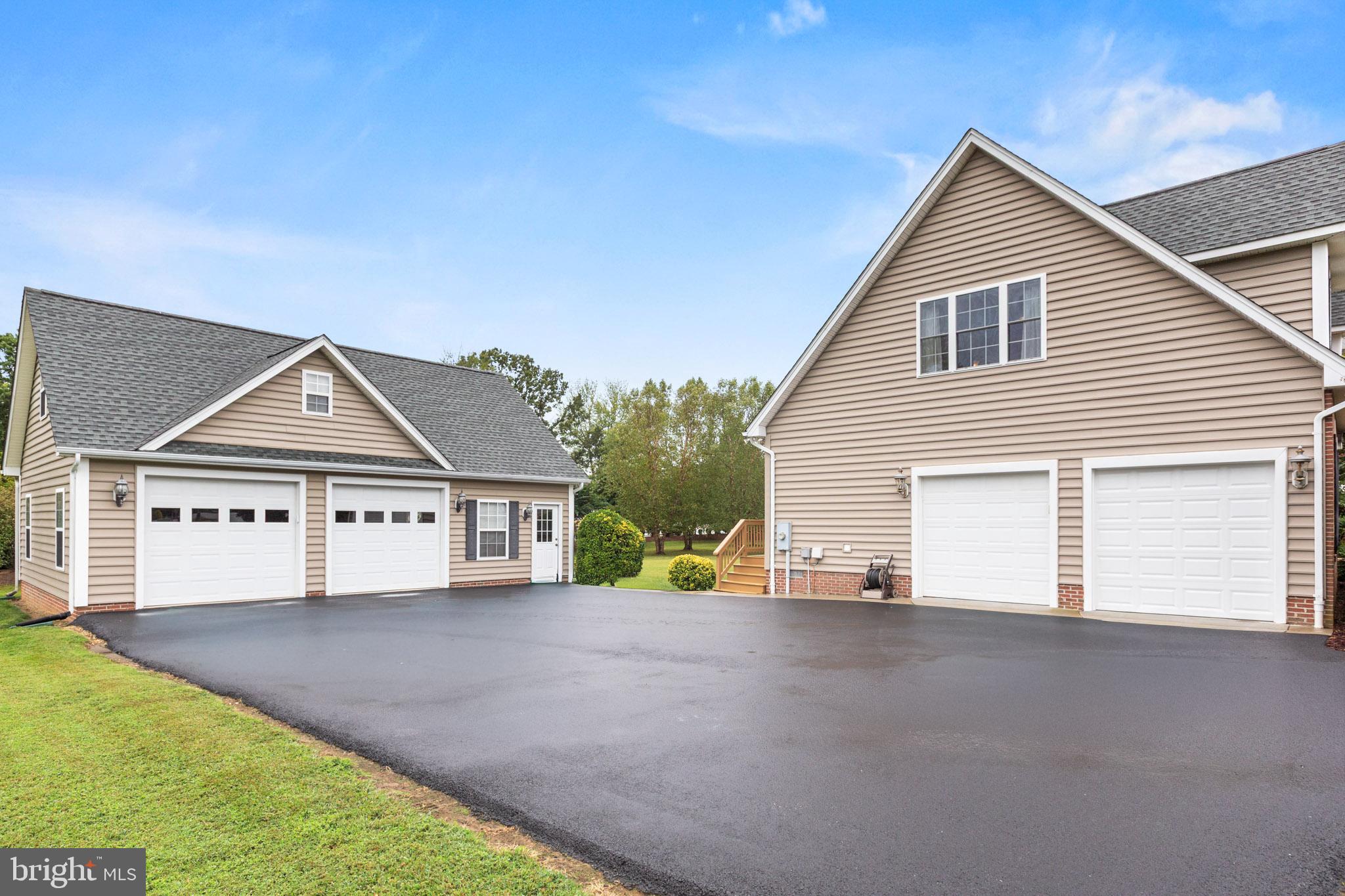 WILLOWBROOK - Residential