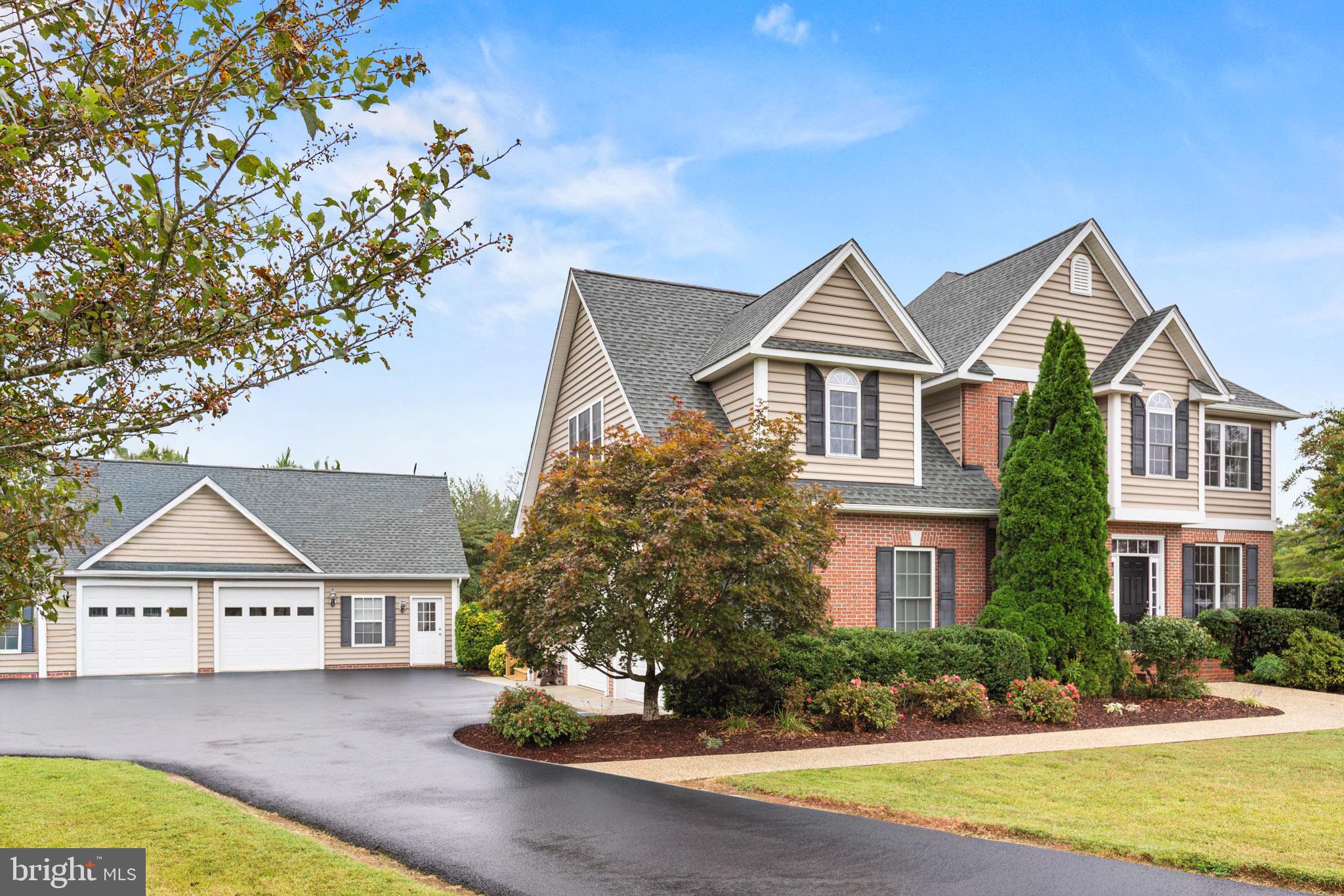 WILLOWBROOK - Residential