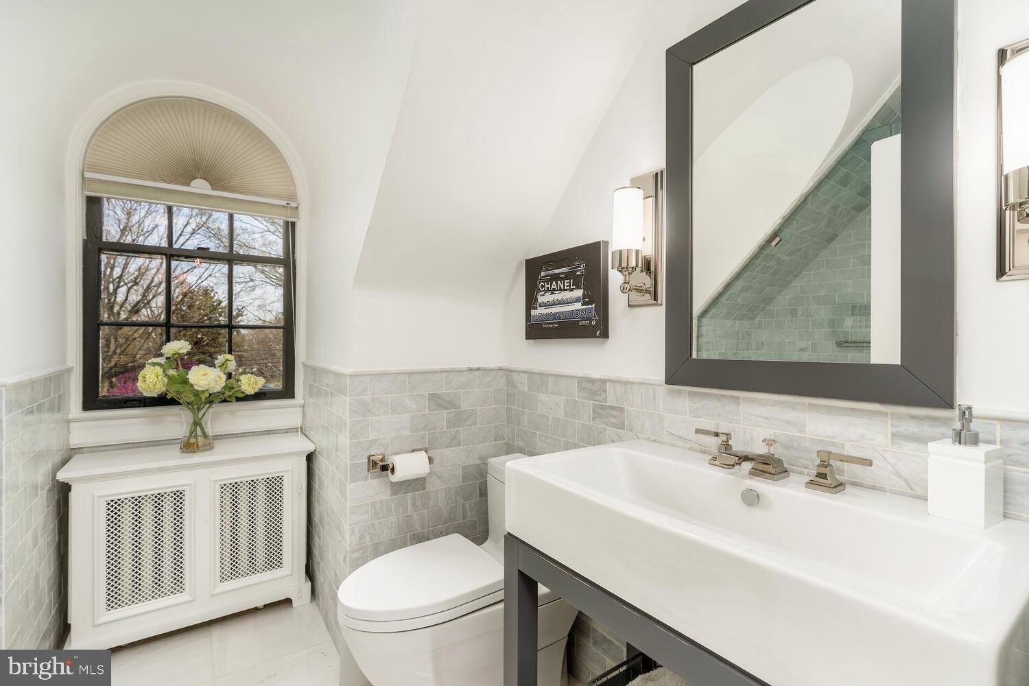 OBSERVATORY CIRCLE - Residential