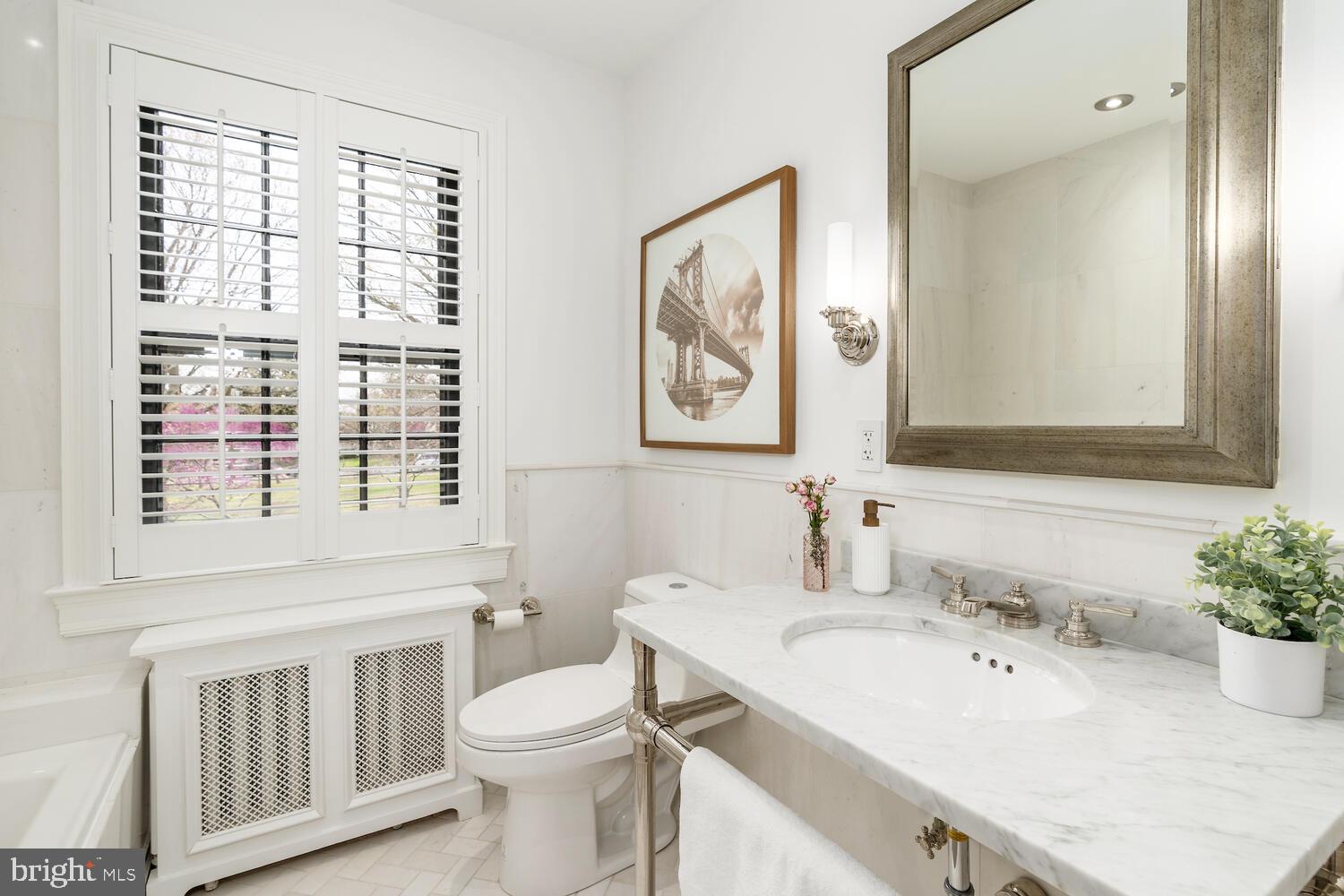 OBSERVATORY CIRCLE - Residential