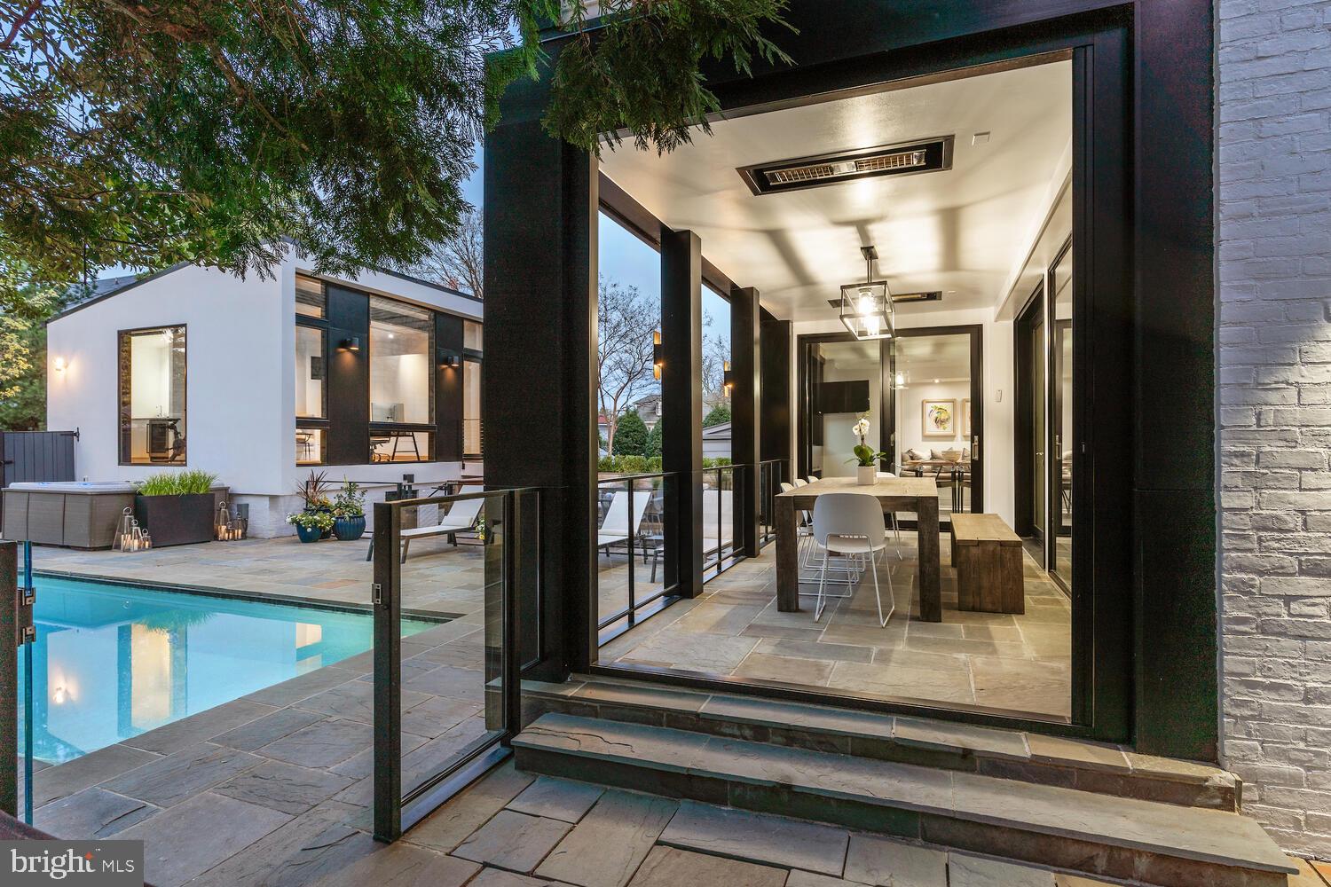 OBSERVATORY CIRCLE - Residential