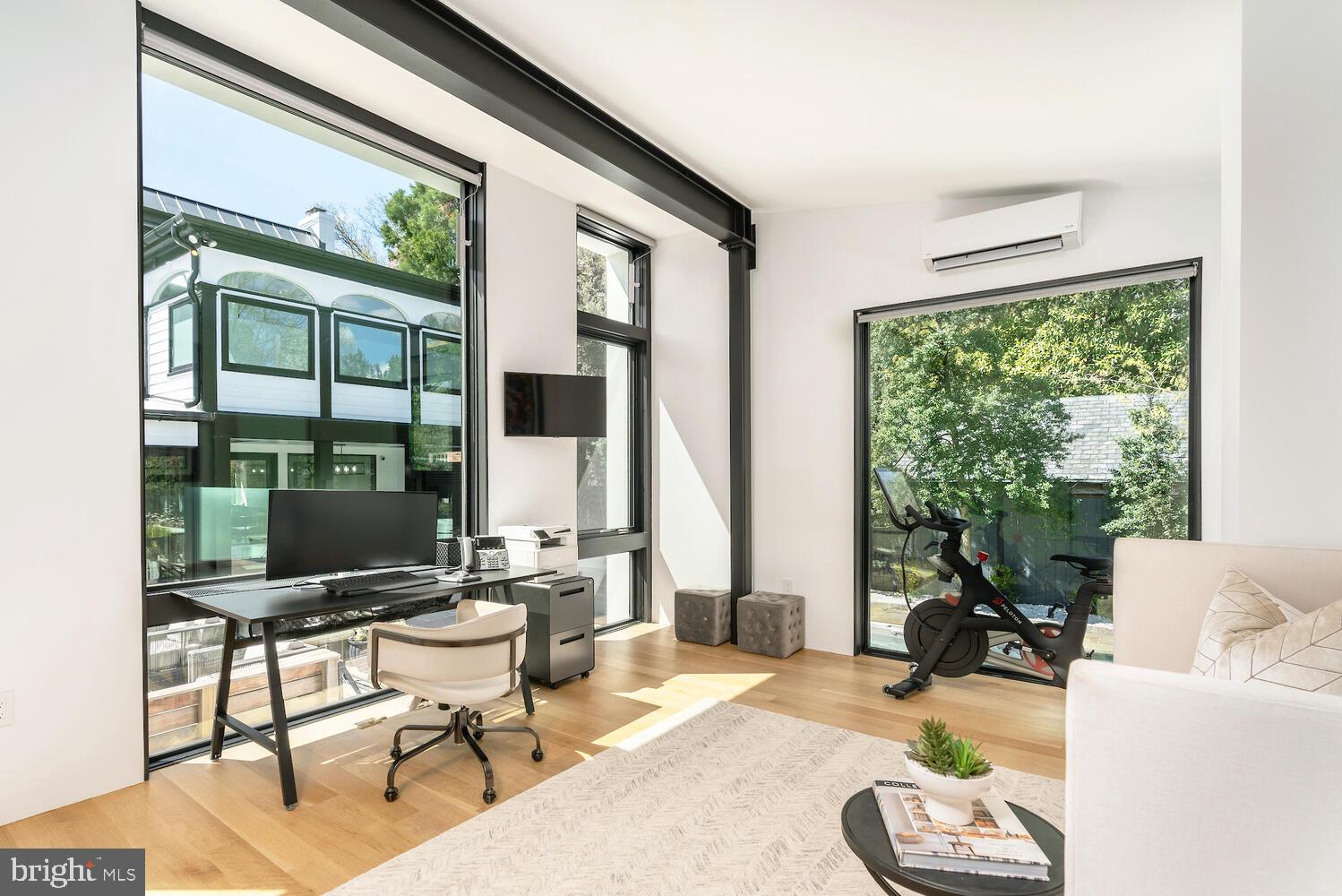 OBSERVATORY CIRCLE - Residential