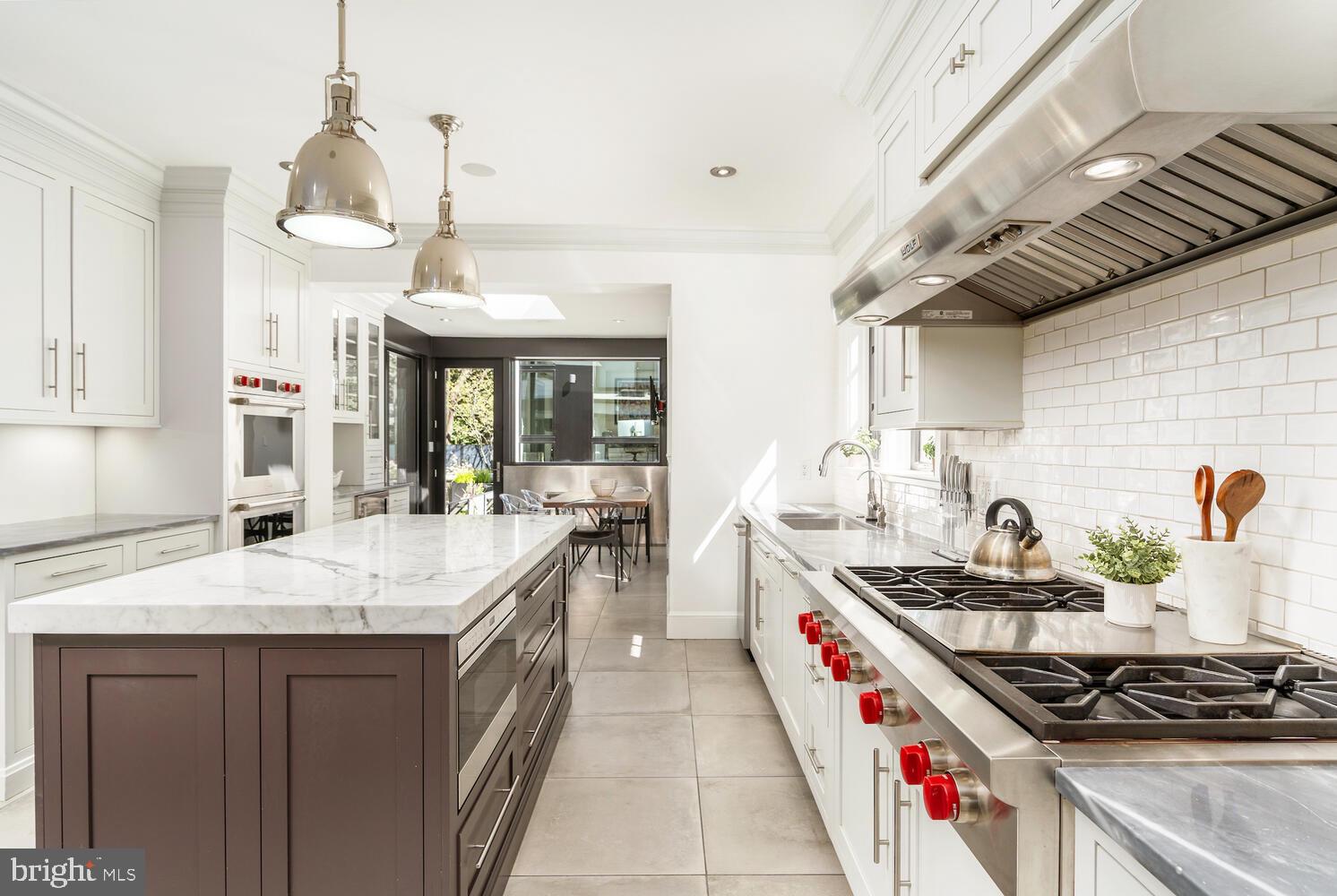 OBSERVATORY CIRCLE - Residential