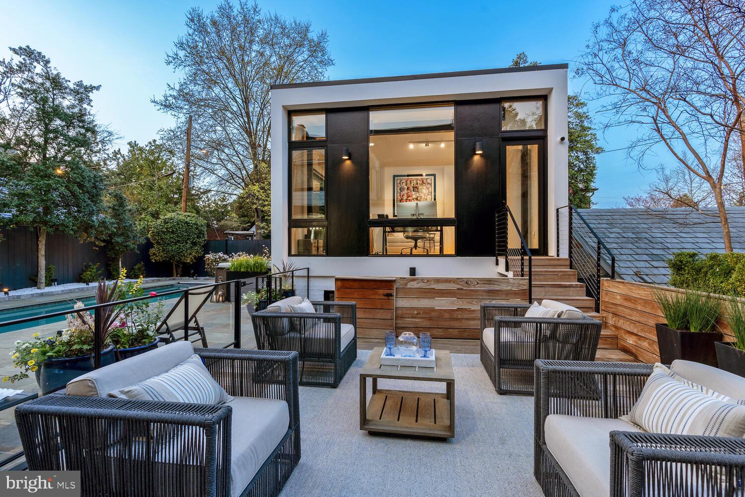 OBSERVATORY CIRCLE - Residential