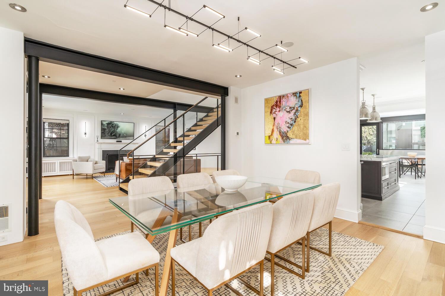 OBSERVATORY CIRCLE - Residential